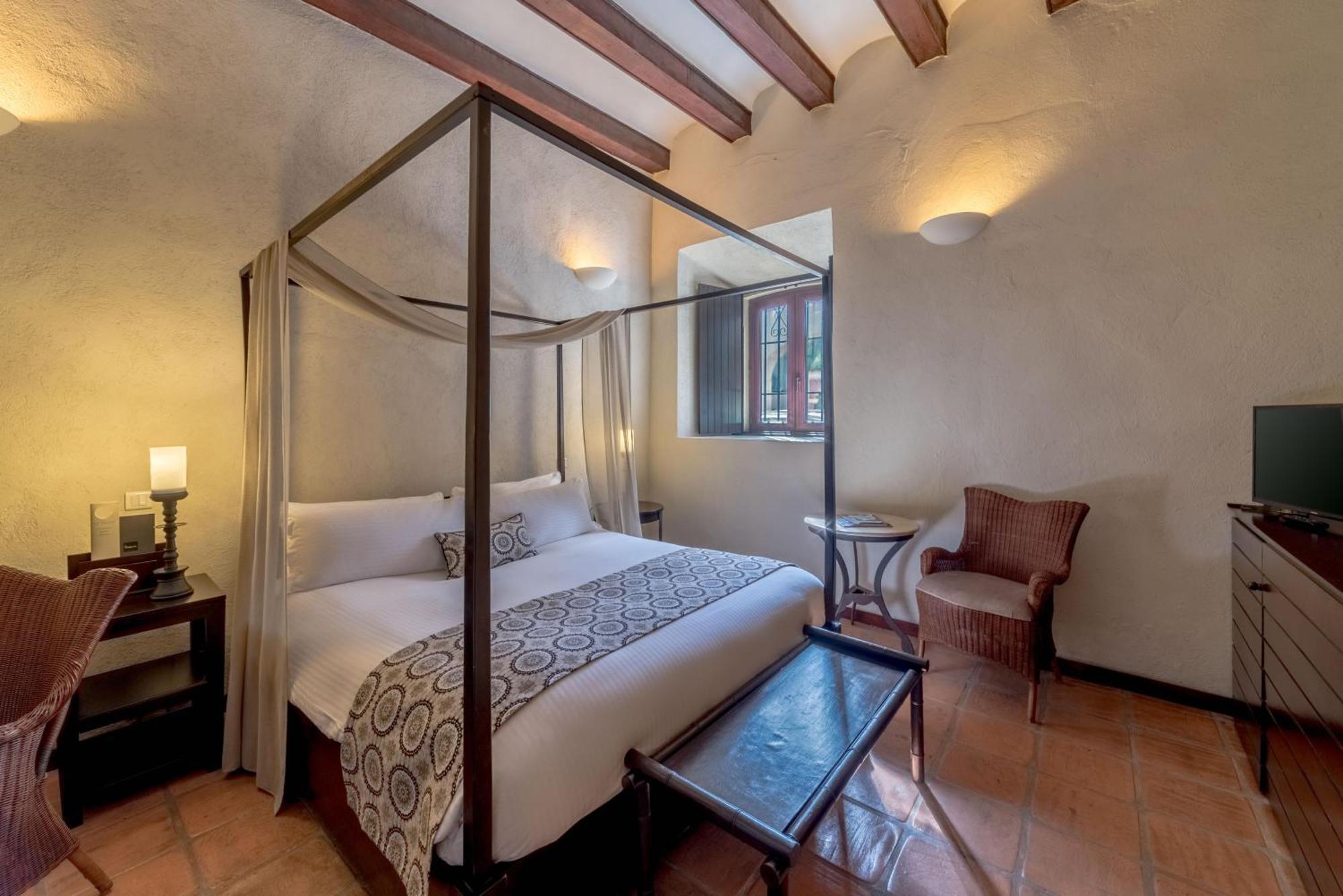 Colonial Room