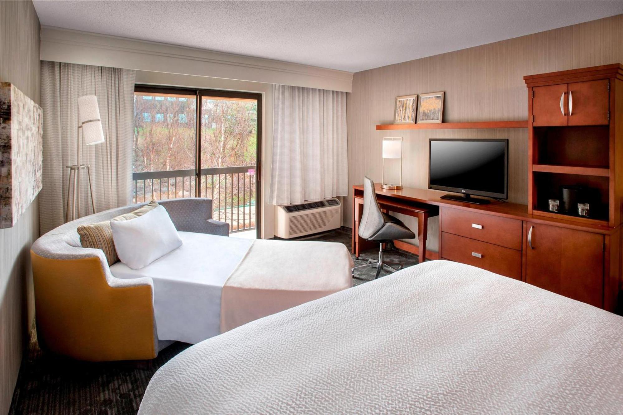 Deluxe King Room with Sofa Bed