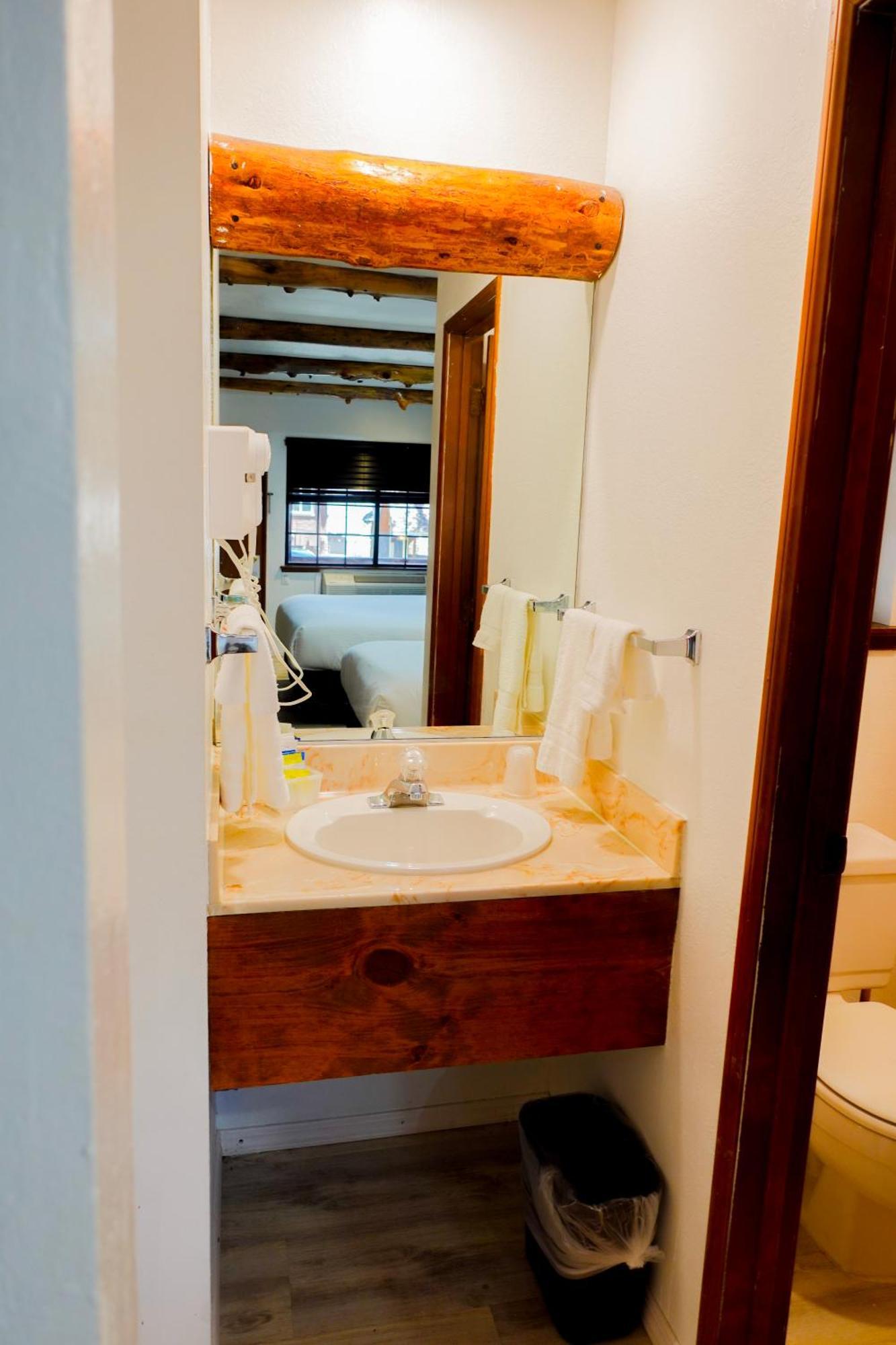 Superior Double or Twin Room,1642914073:JPEG