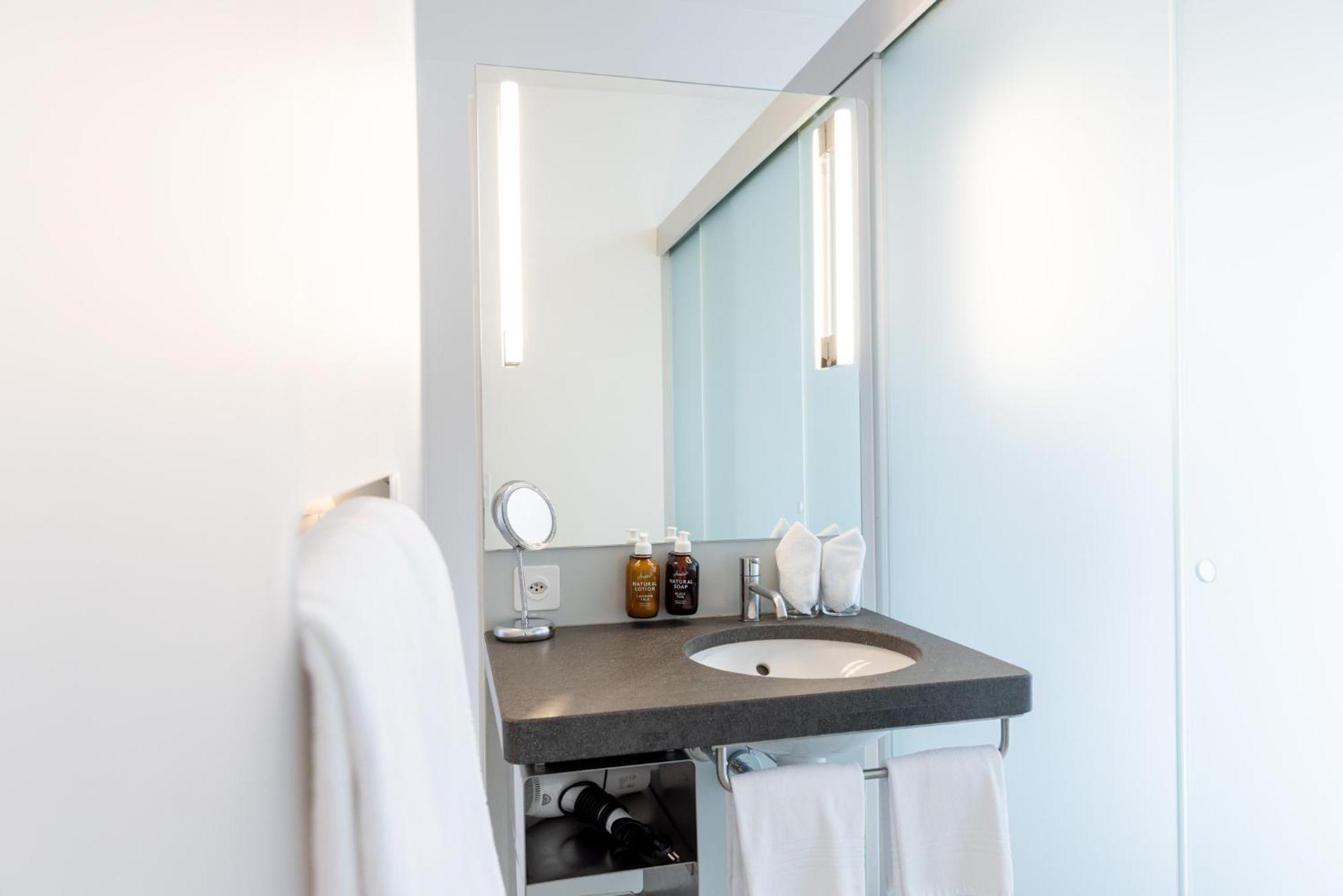 Small Design Room