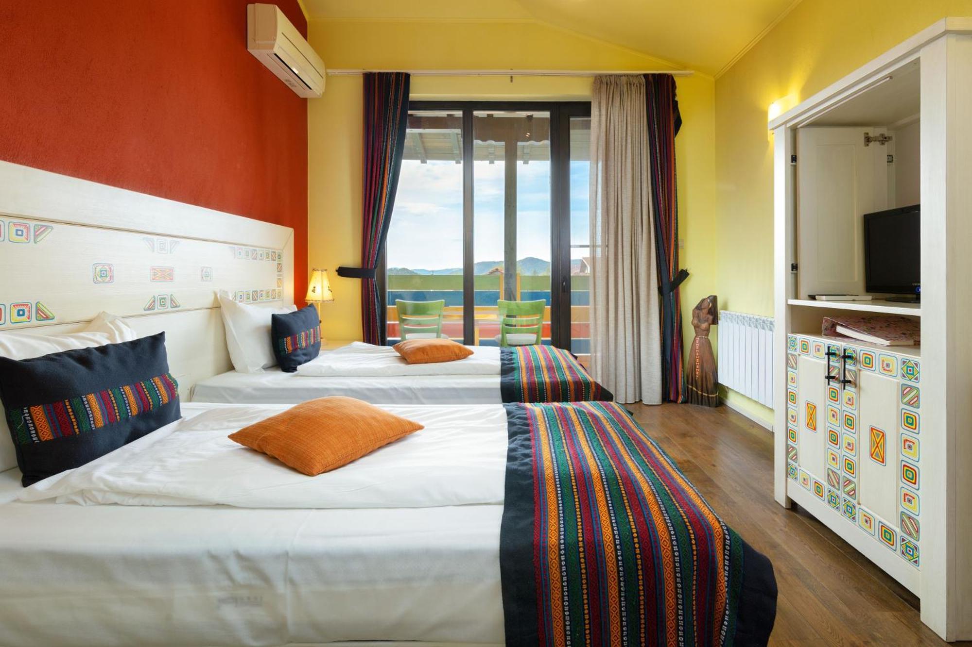 Twin Room - Ethnoromantica,1642964146:JPEG