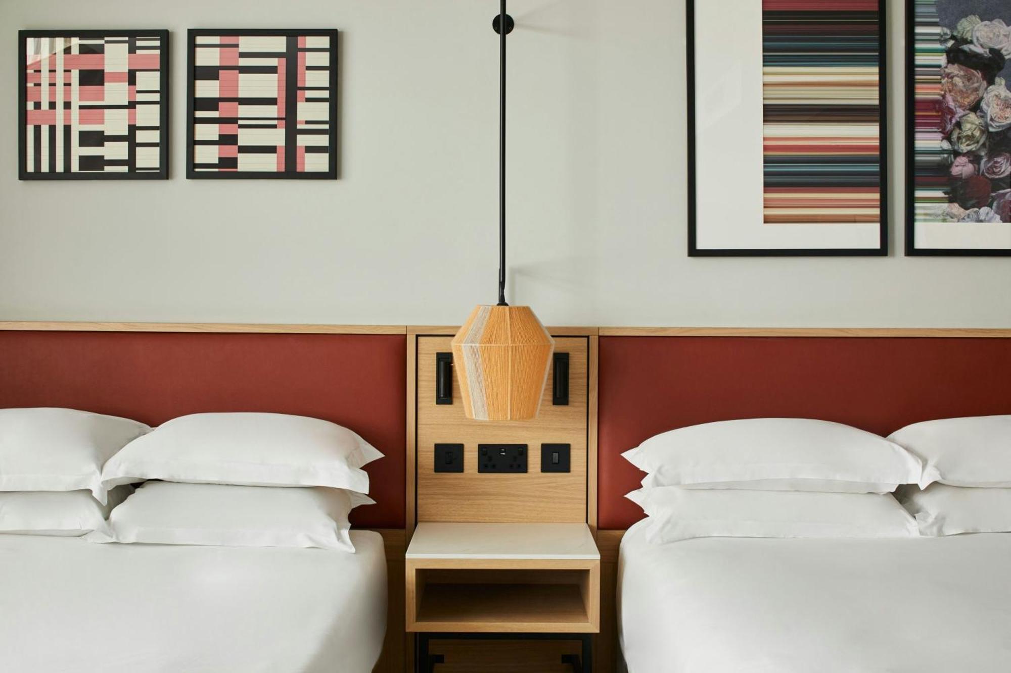 Deluxe Double Double Room