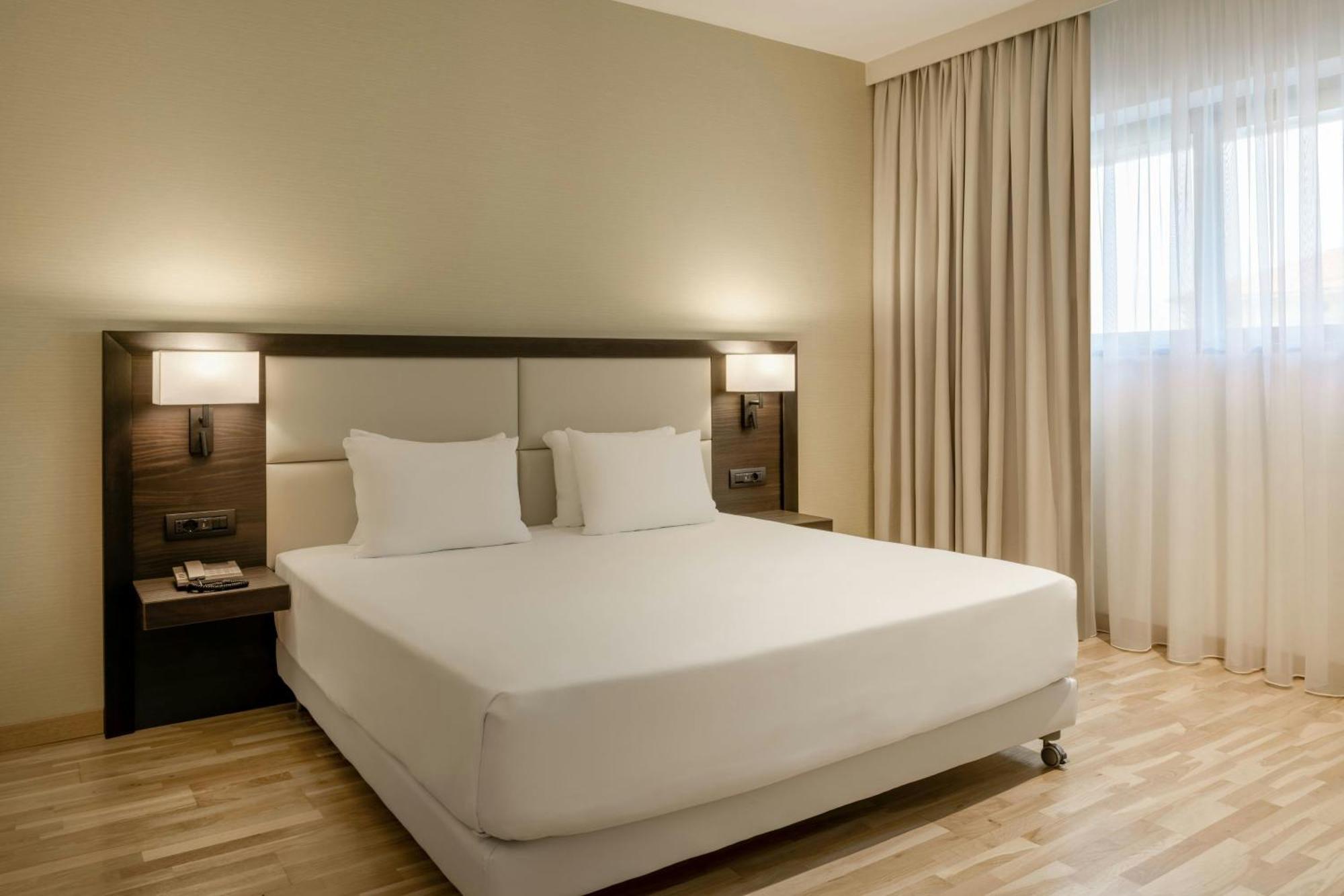 Junior King Suite