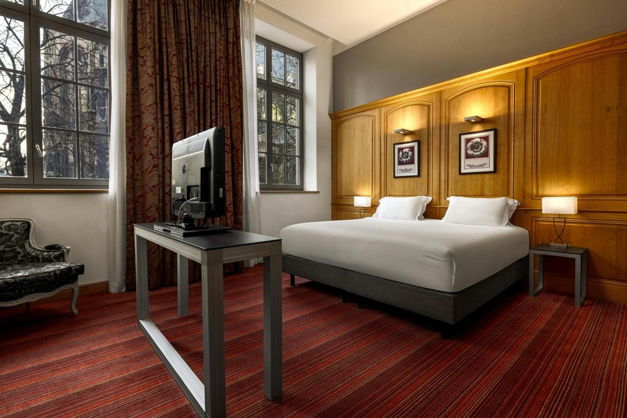 PRIVILEGE Guest room 2 Twin or Single Beds City view,1643150555:JPEG