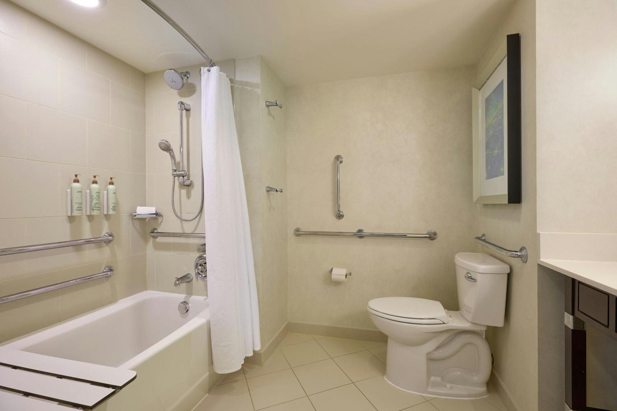 Club King or Double Room City View,1643153635:JPEG