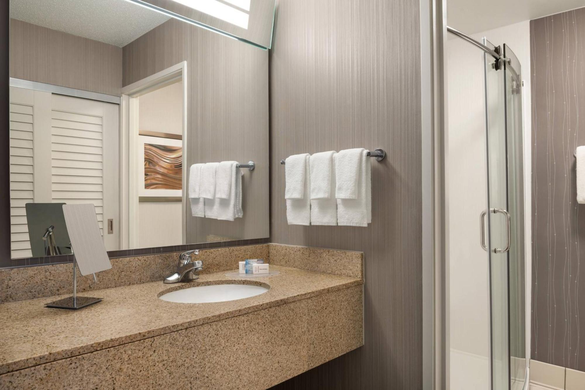 King Suite with Sofa Bed,1643160223:JPEG