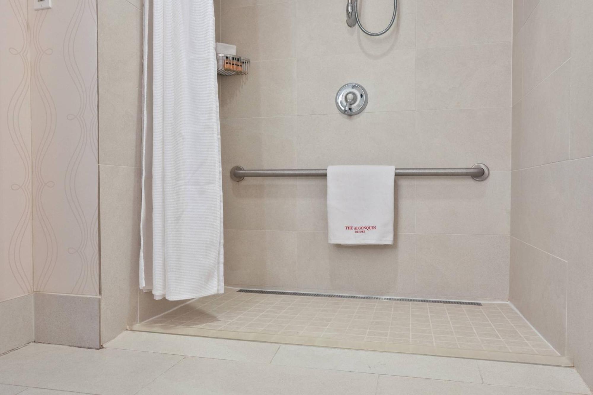 Queen Room,1643174373:JPEG