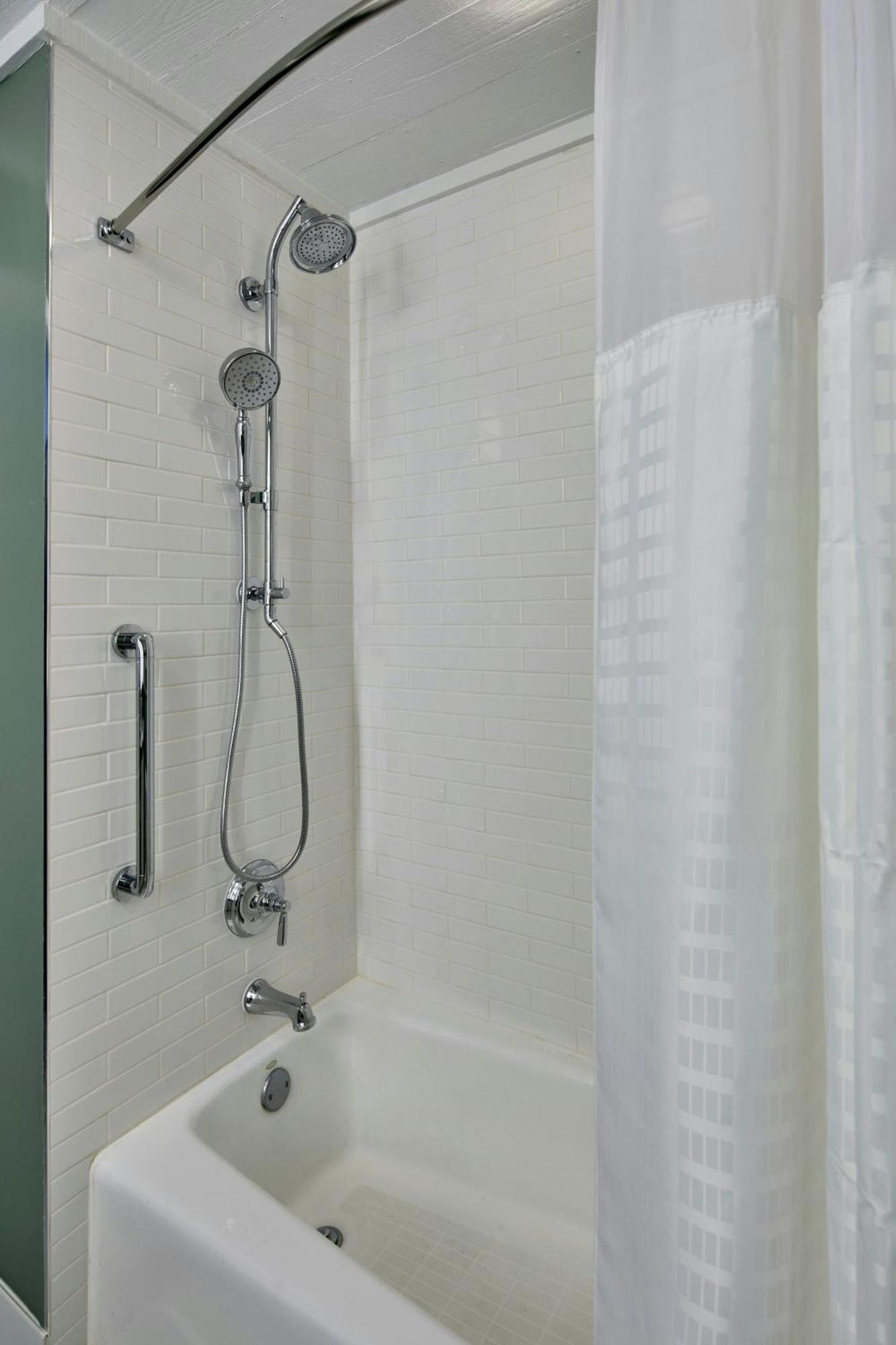 Studio, 1 King, Sofa bed,1643756374:JPEG