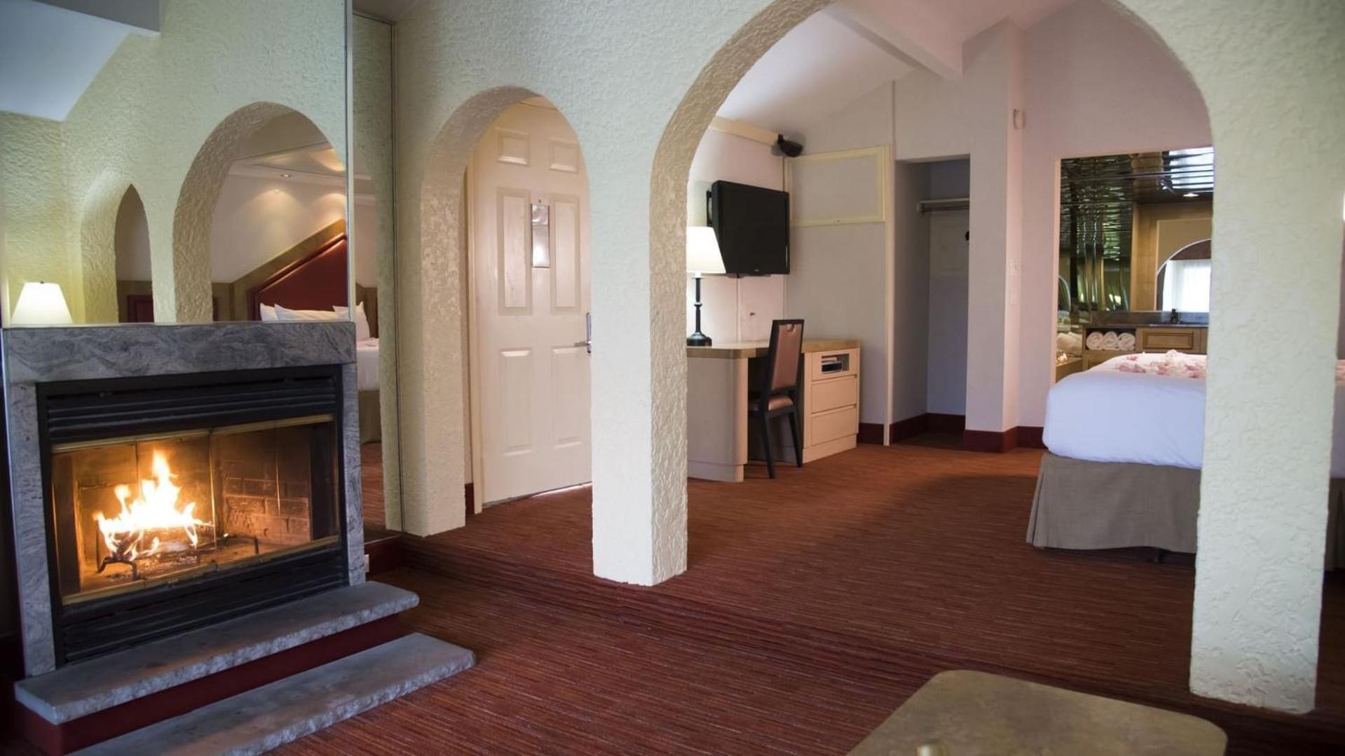 Lakeside Villa Suite Balcony