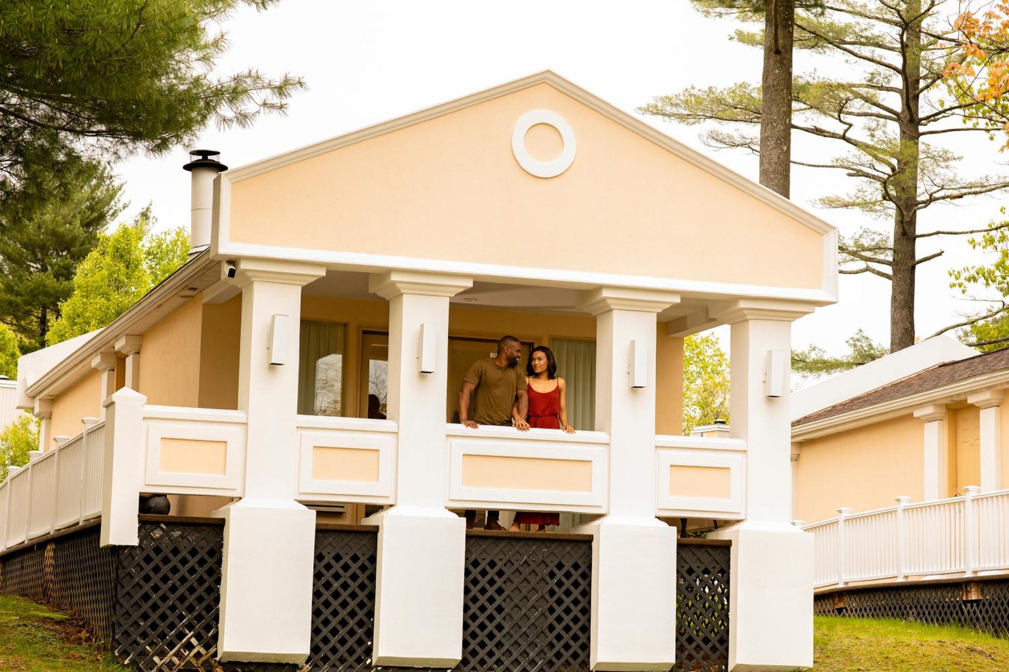 Lakeside Villa Suite Balcony