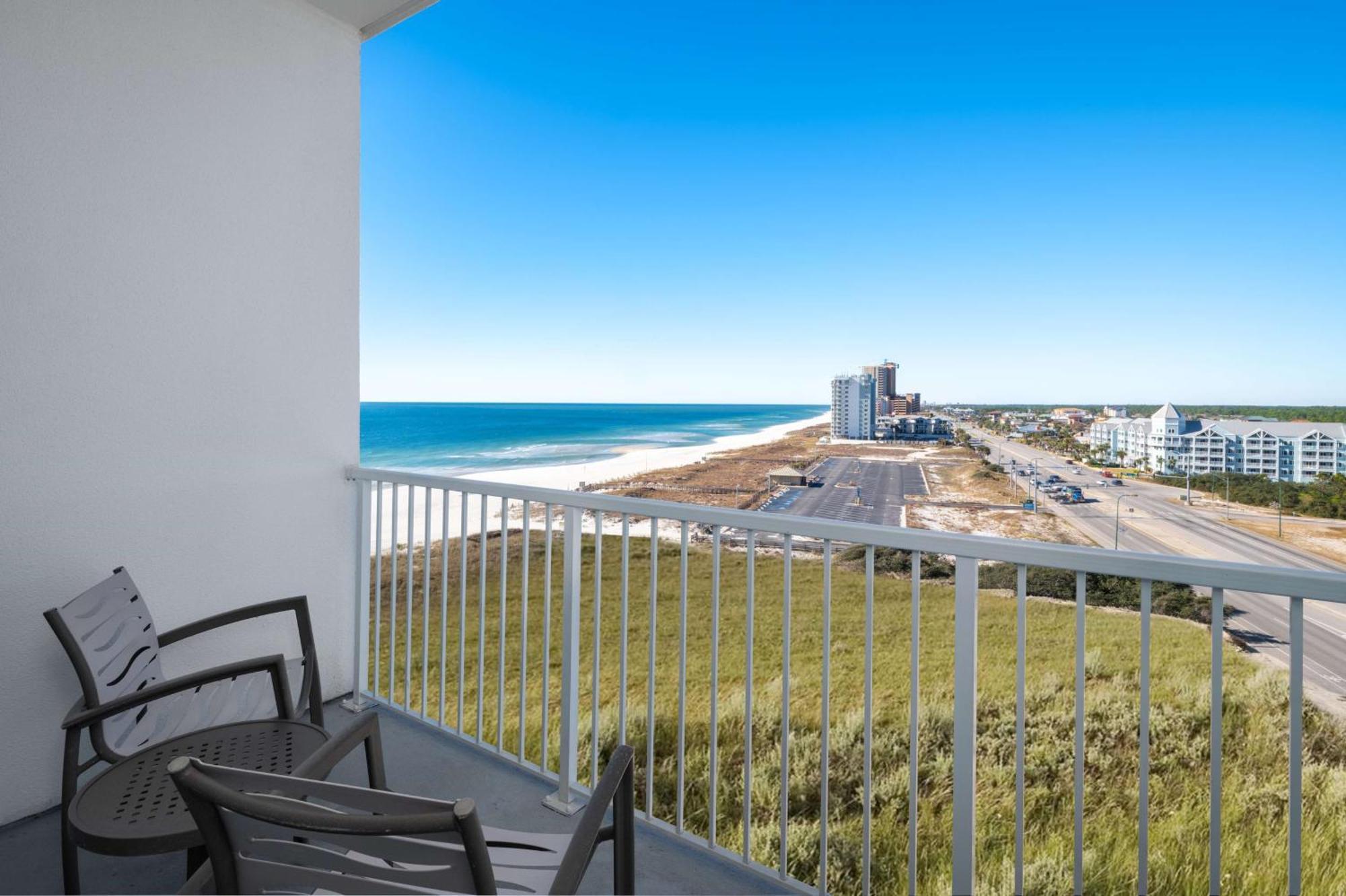 Queen Room Two Queen Beds Bath Tub Balcony or Mobility Accessible