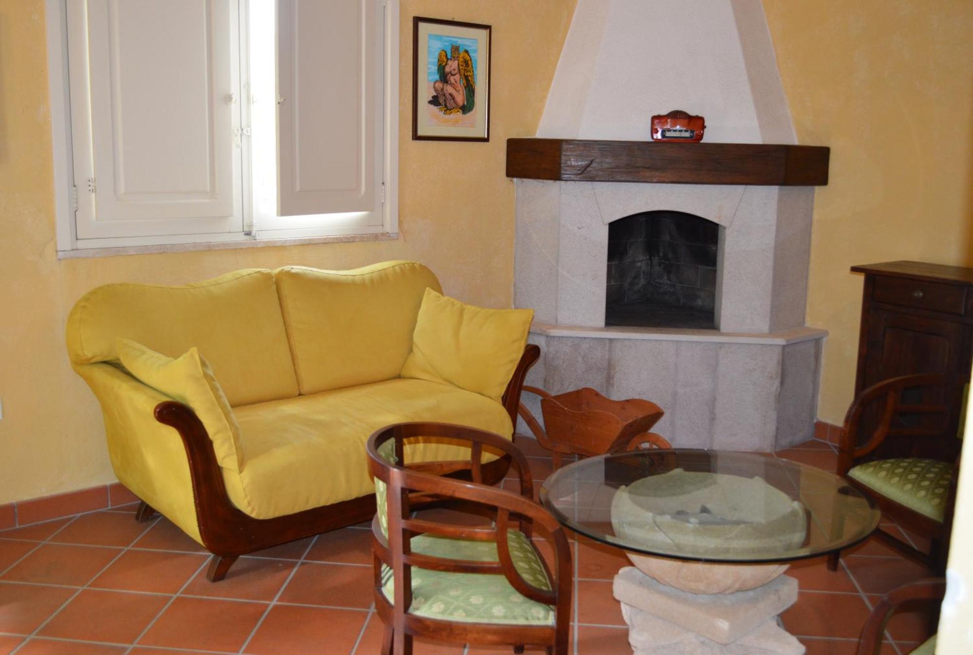 Villa,1666026104:JPEG