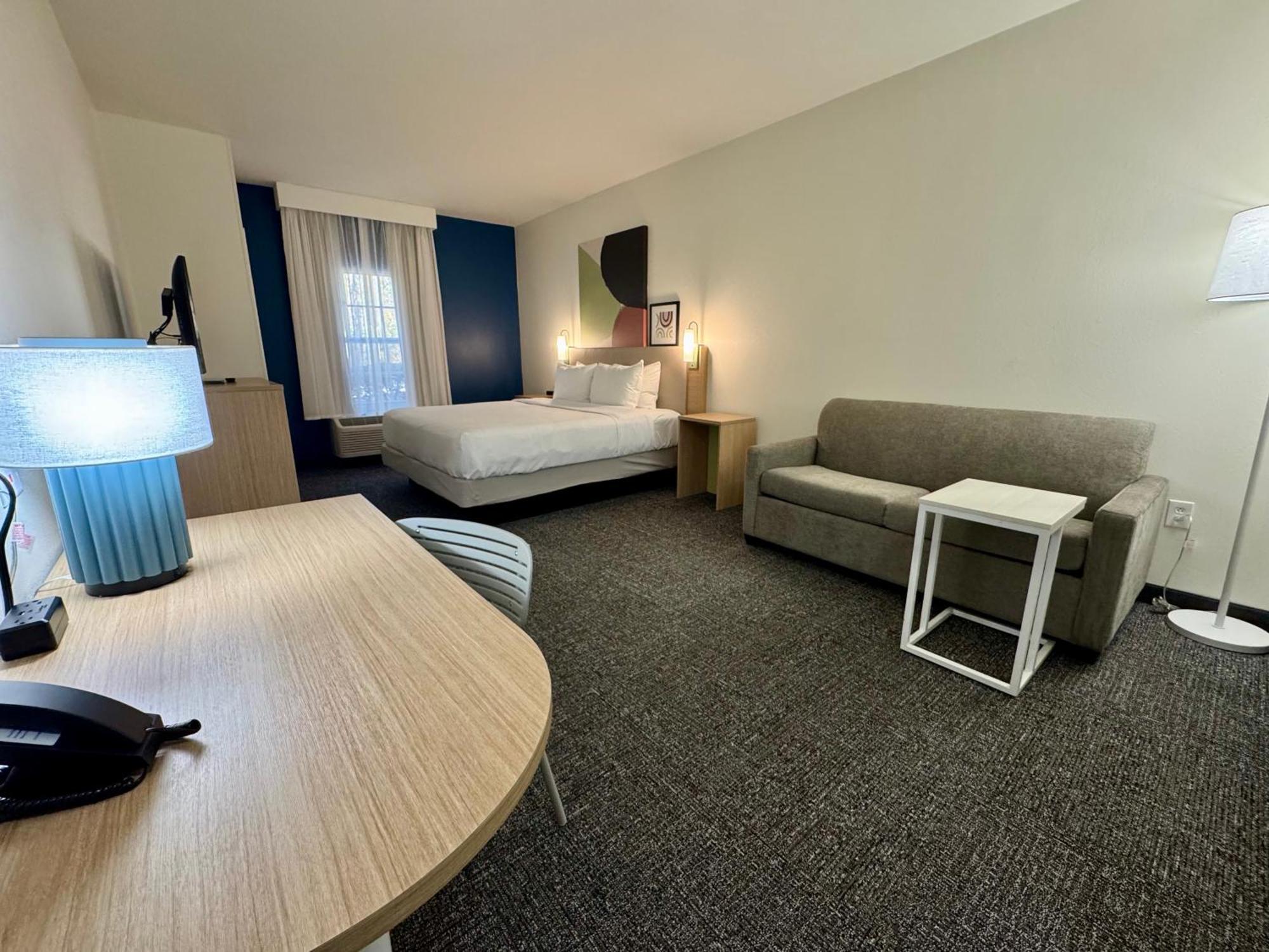 King Room with Sofa Bed - Non-Smoking,1644405999:JPEG