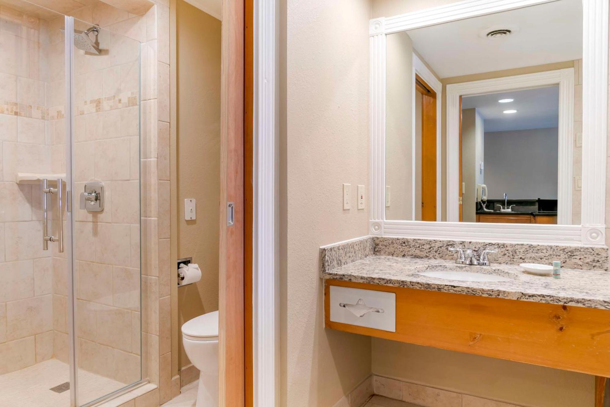 King Suite Spa Bath Non-Smoking