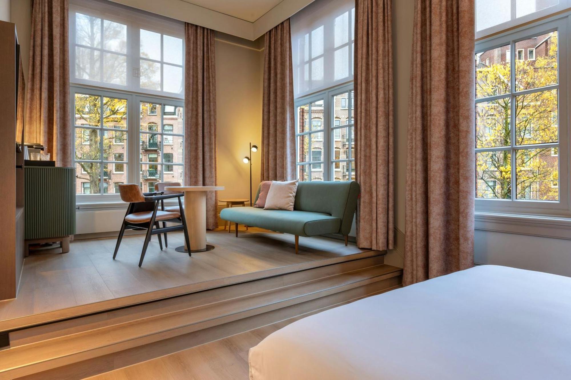Junior King Suite