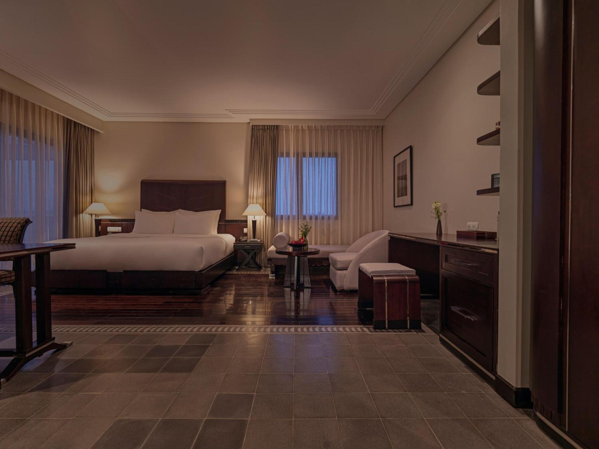 Deluxe King Room with River View