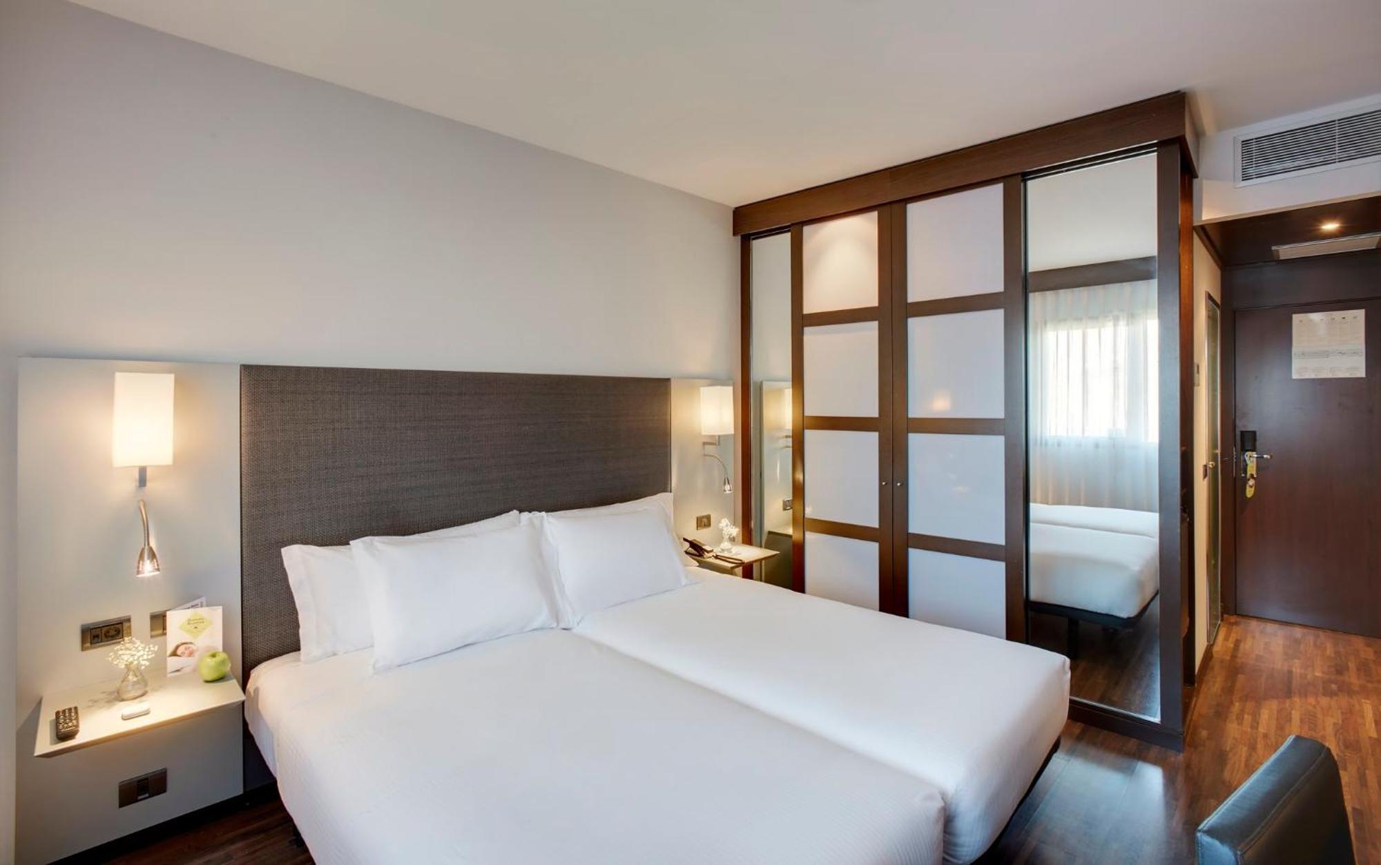 Twin Room,1647714837:JPEG