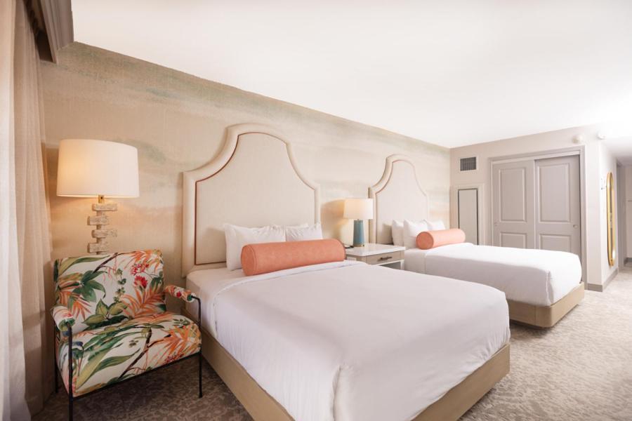 Two Queen Beds Obstructed View