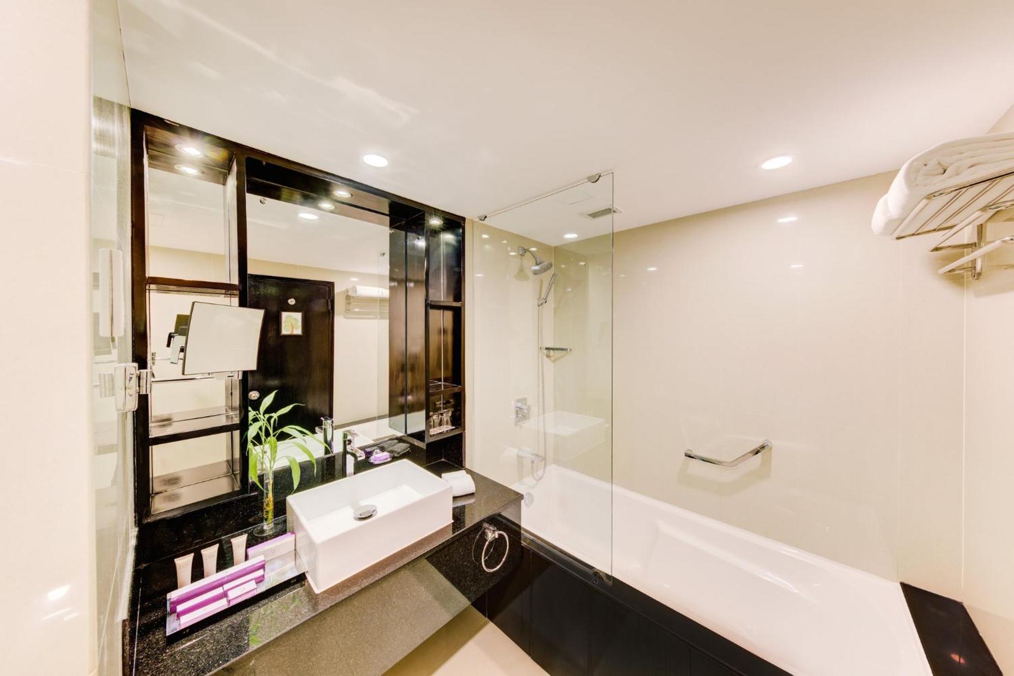 Executive Room Lounge Access