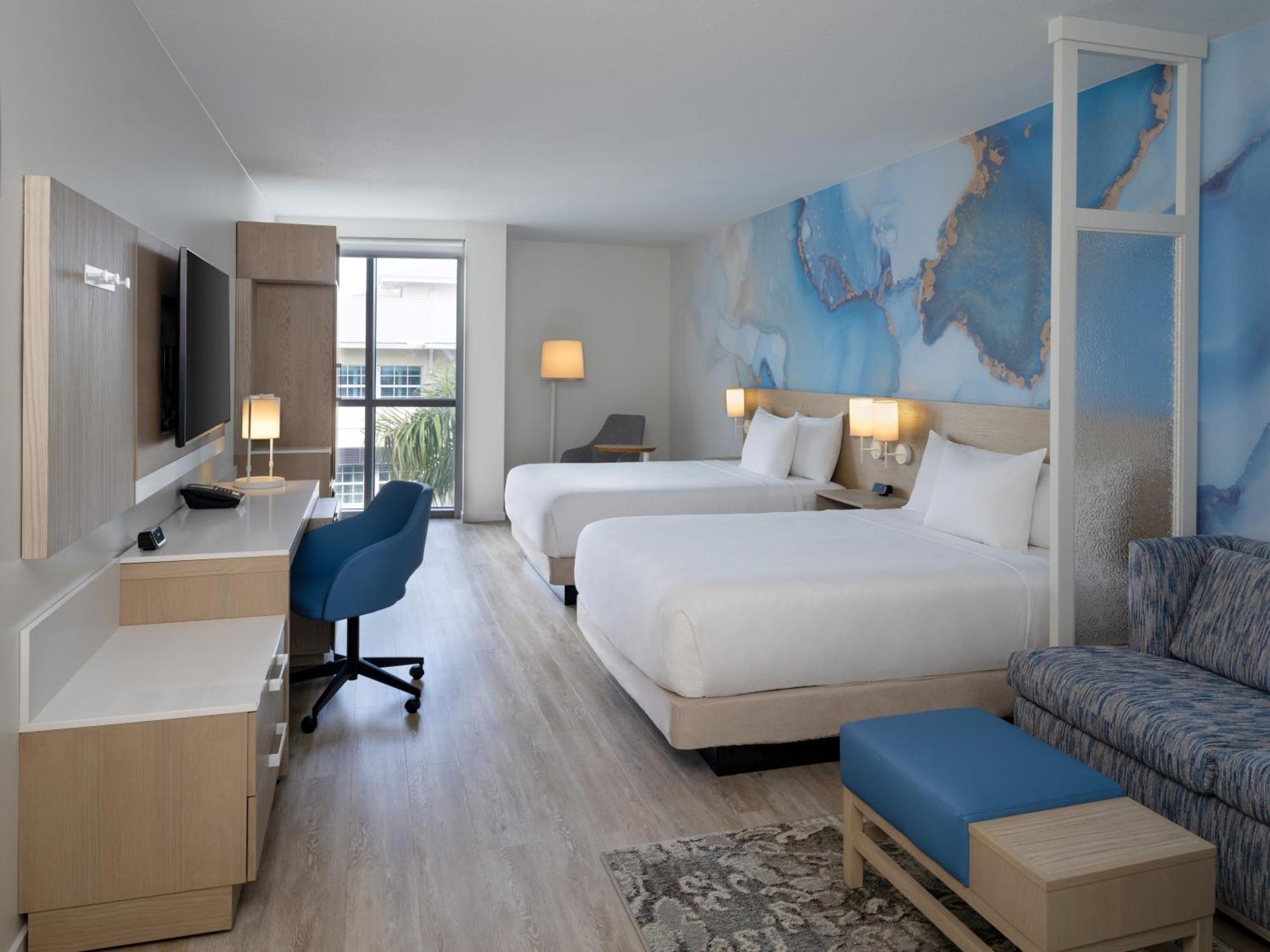 Queen Room Two Queen Beds Sofa Bed High Floor