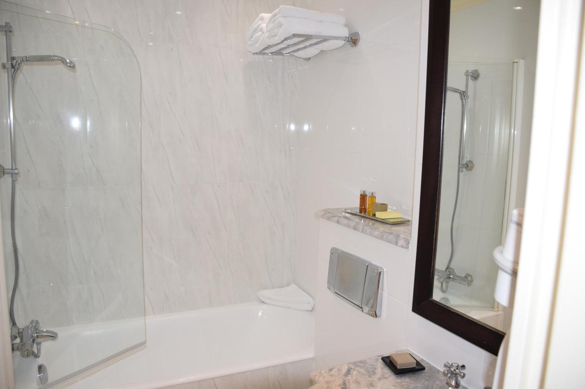 Two Connecting Double Rooms