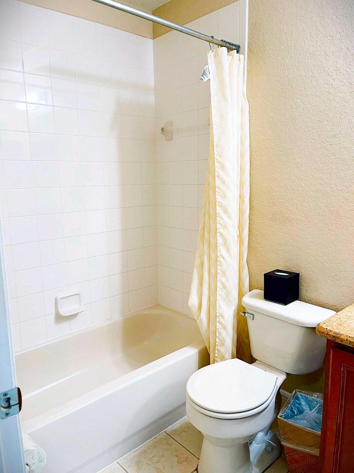 Three-Bedroom Townhouse,1716997559:JPEG