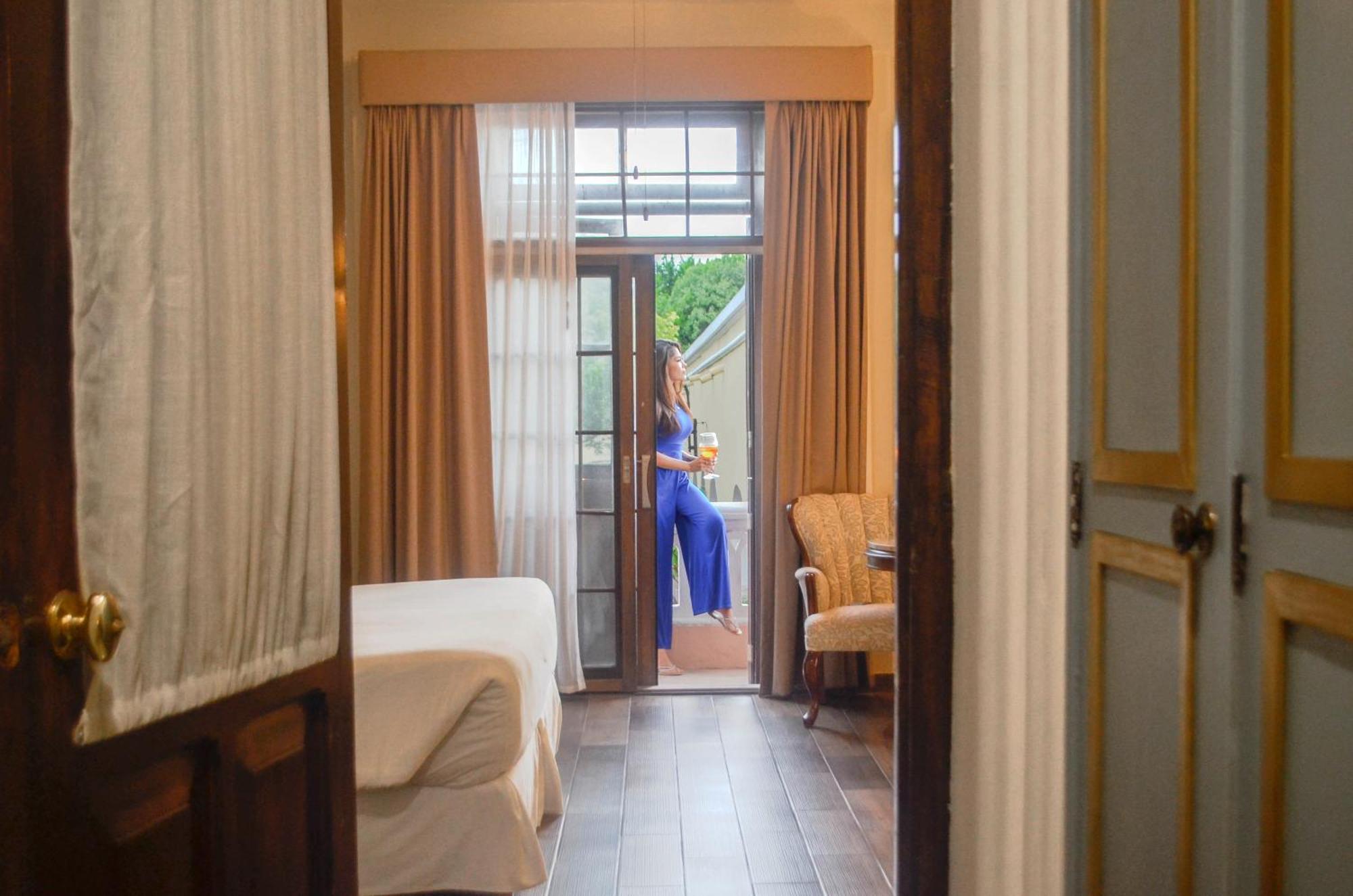 Suite with City View,1646907094:JPEG