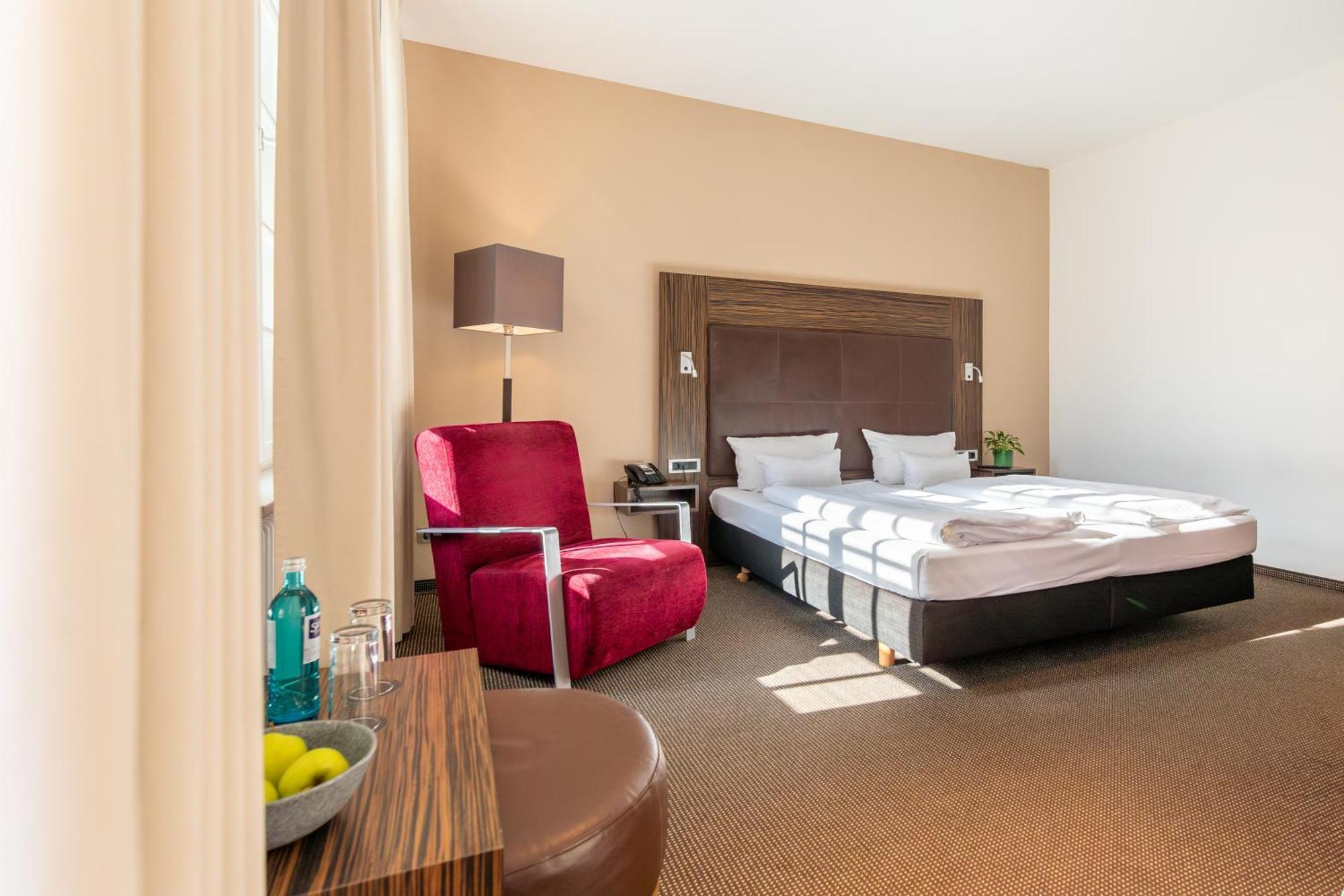 Large Double or Twin Room,1647717319:JPEG