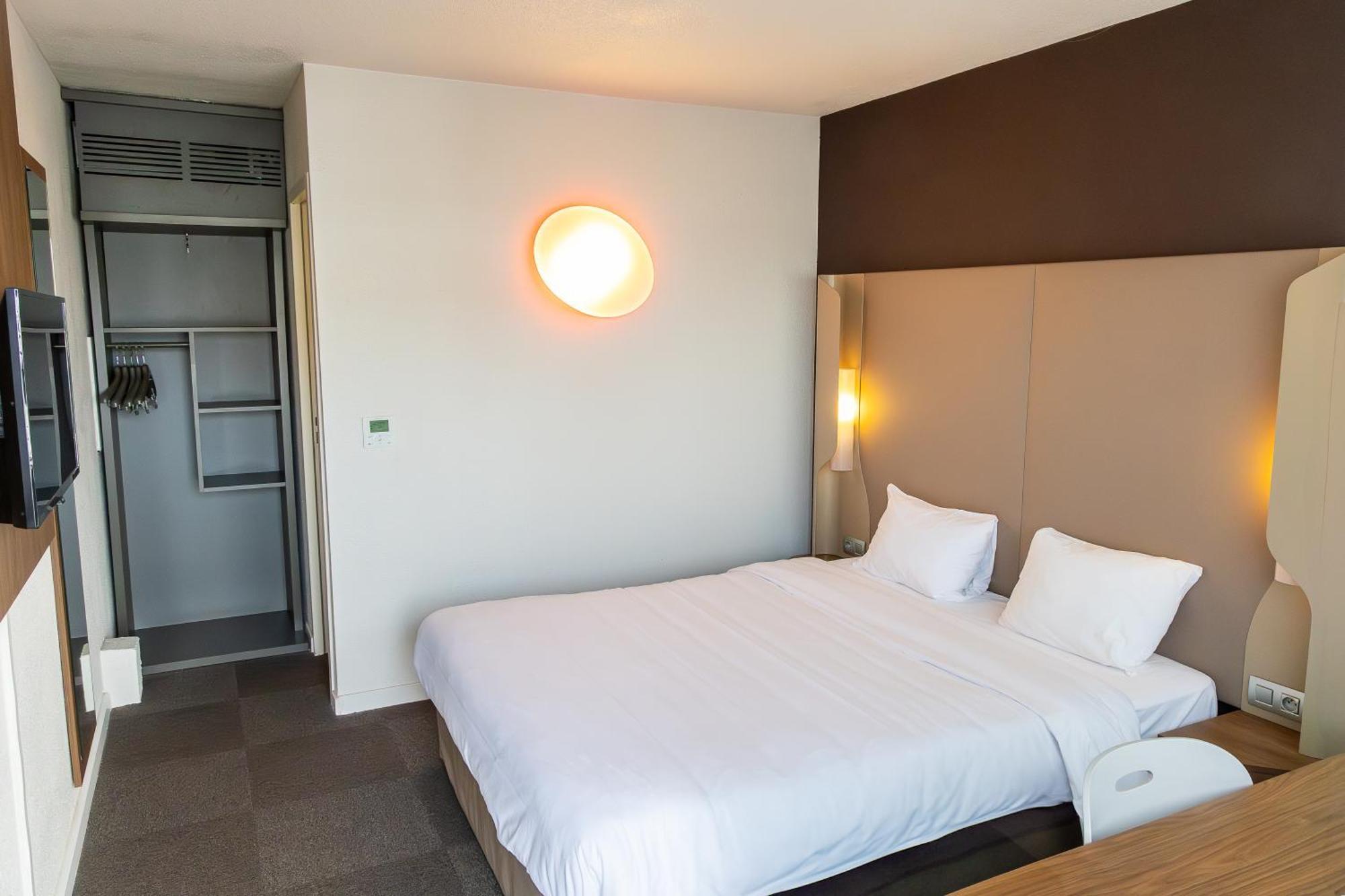 Standard Room 1 Double Bed