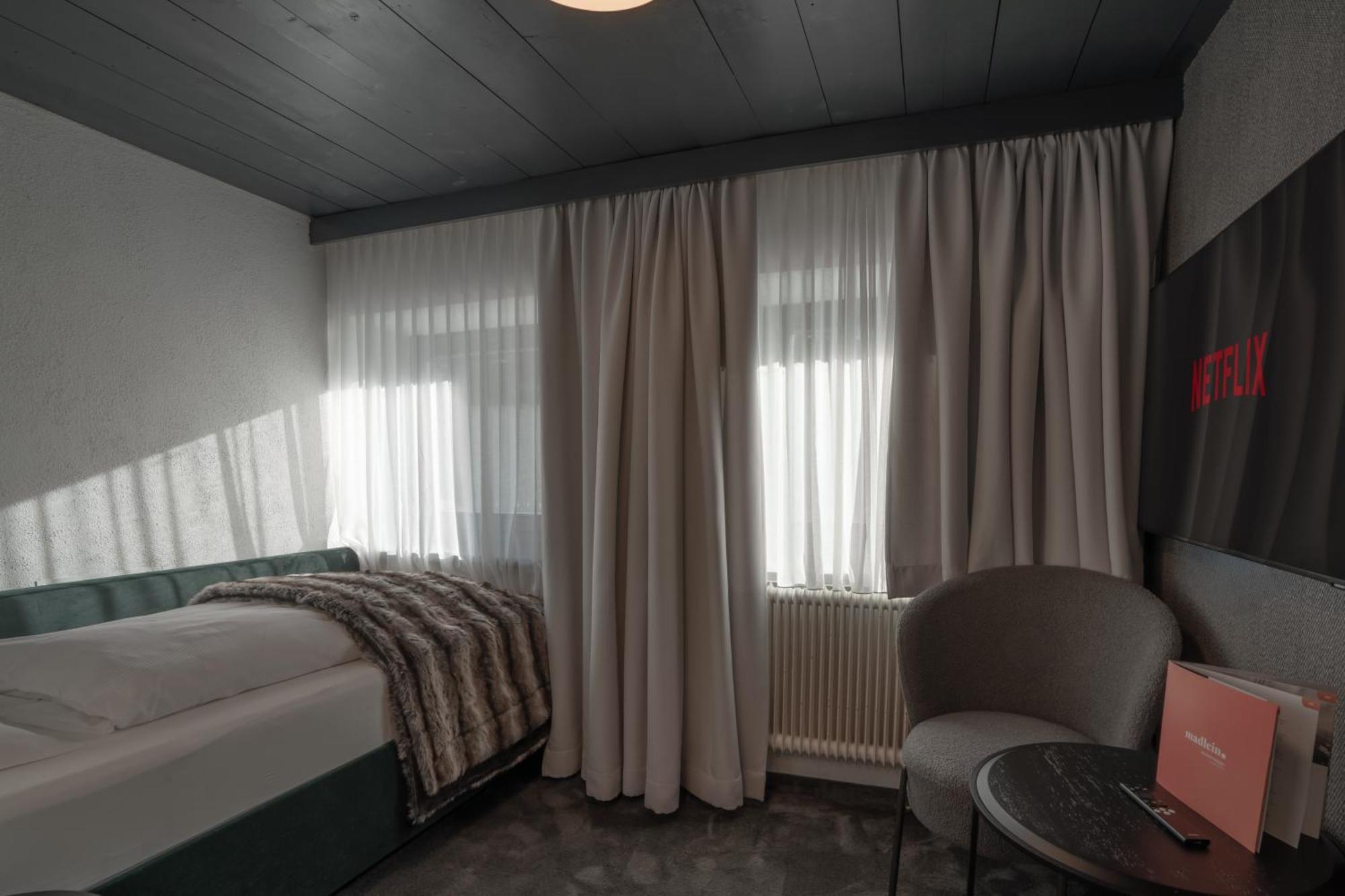 Single Room,1648254377:JPEG