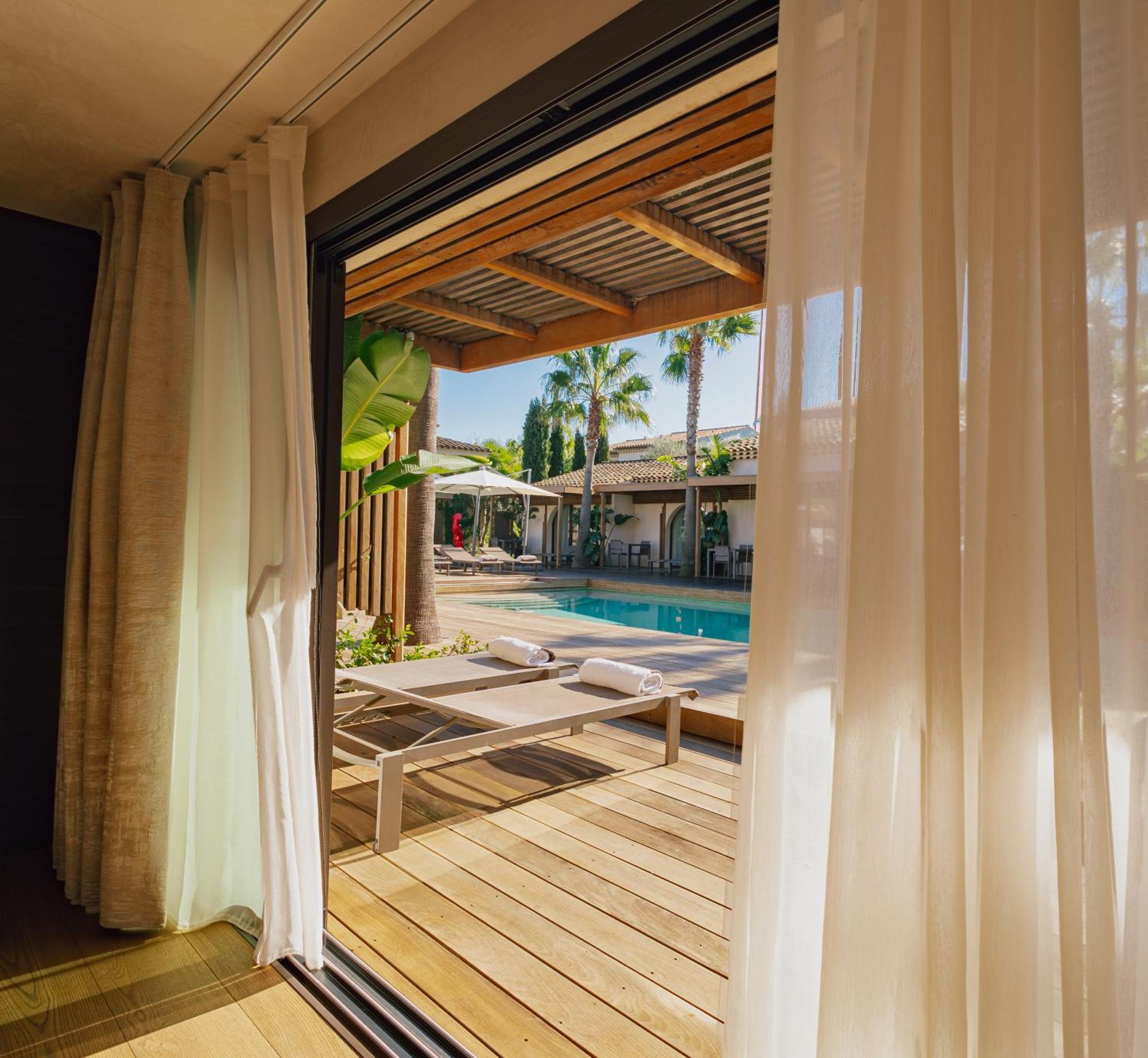 Suite with Garden View,1648255111:JPEG