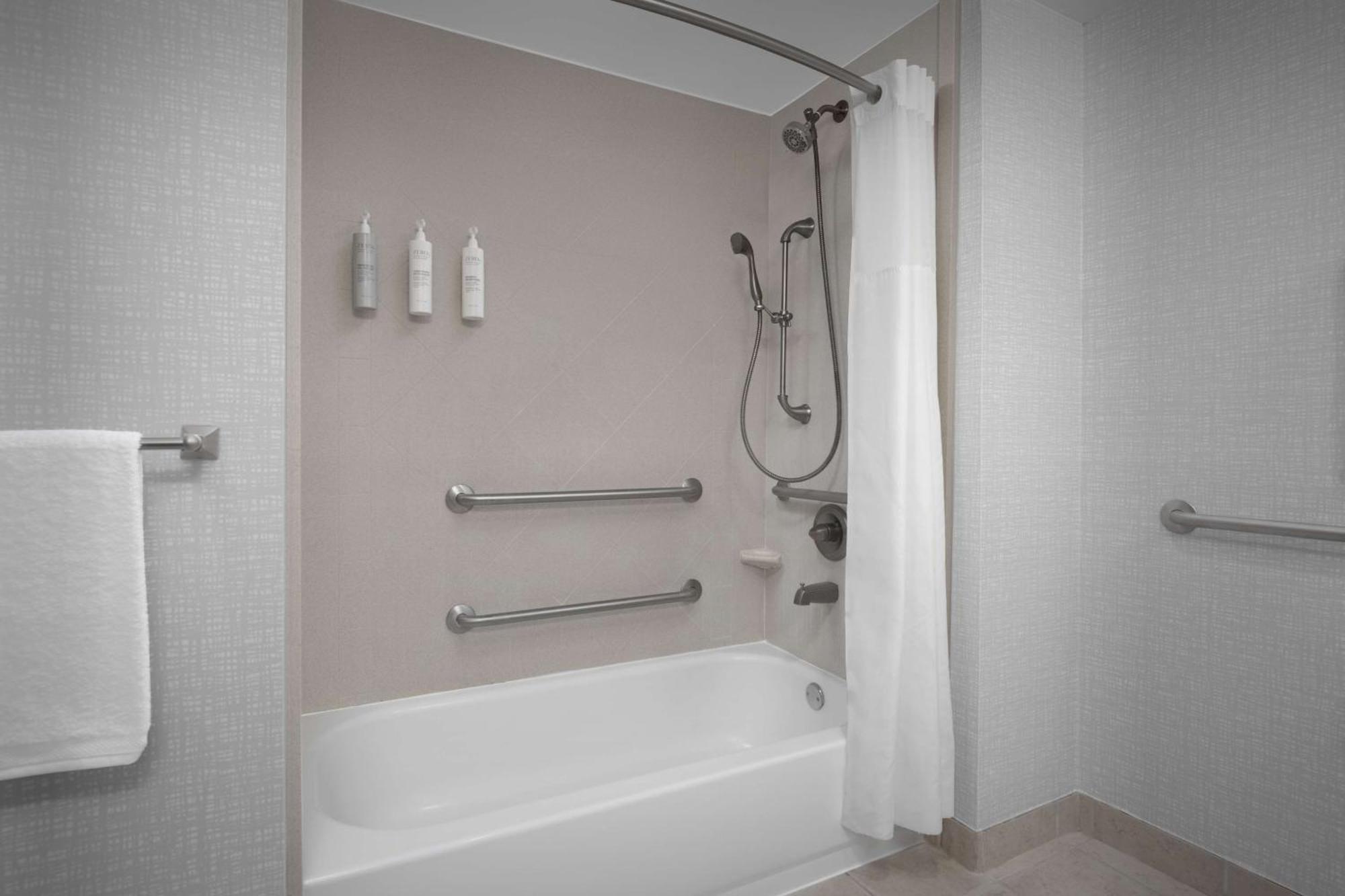 King Room Mobility Access or Non-Smoking