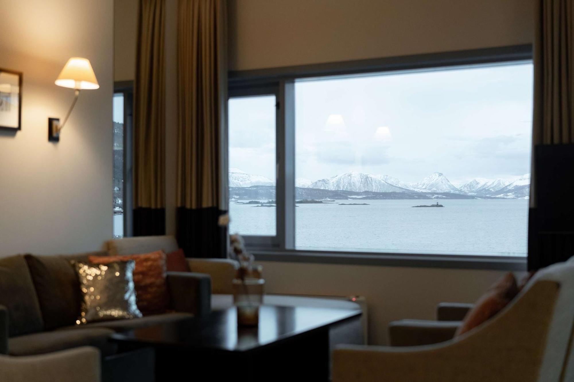 Junior Suite,1649887741:JPEG