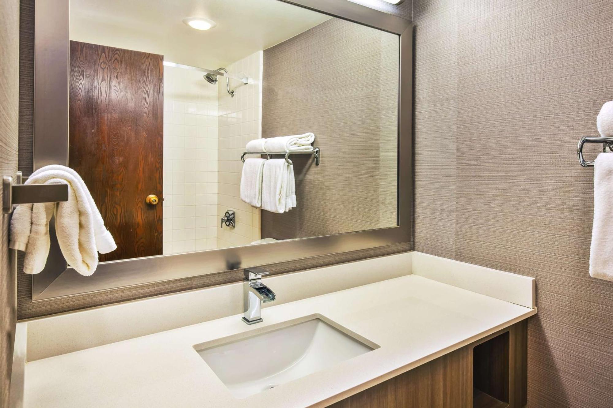 Junior Suite with Two Queen Beds
