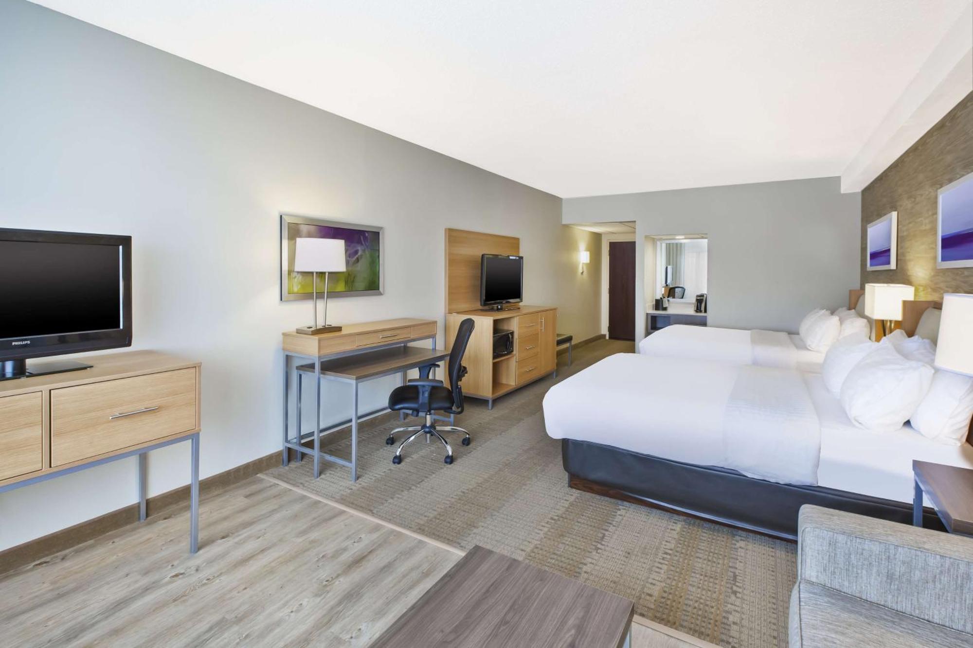 Junior Suite Two Queen Beds