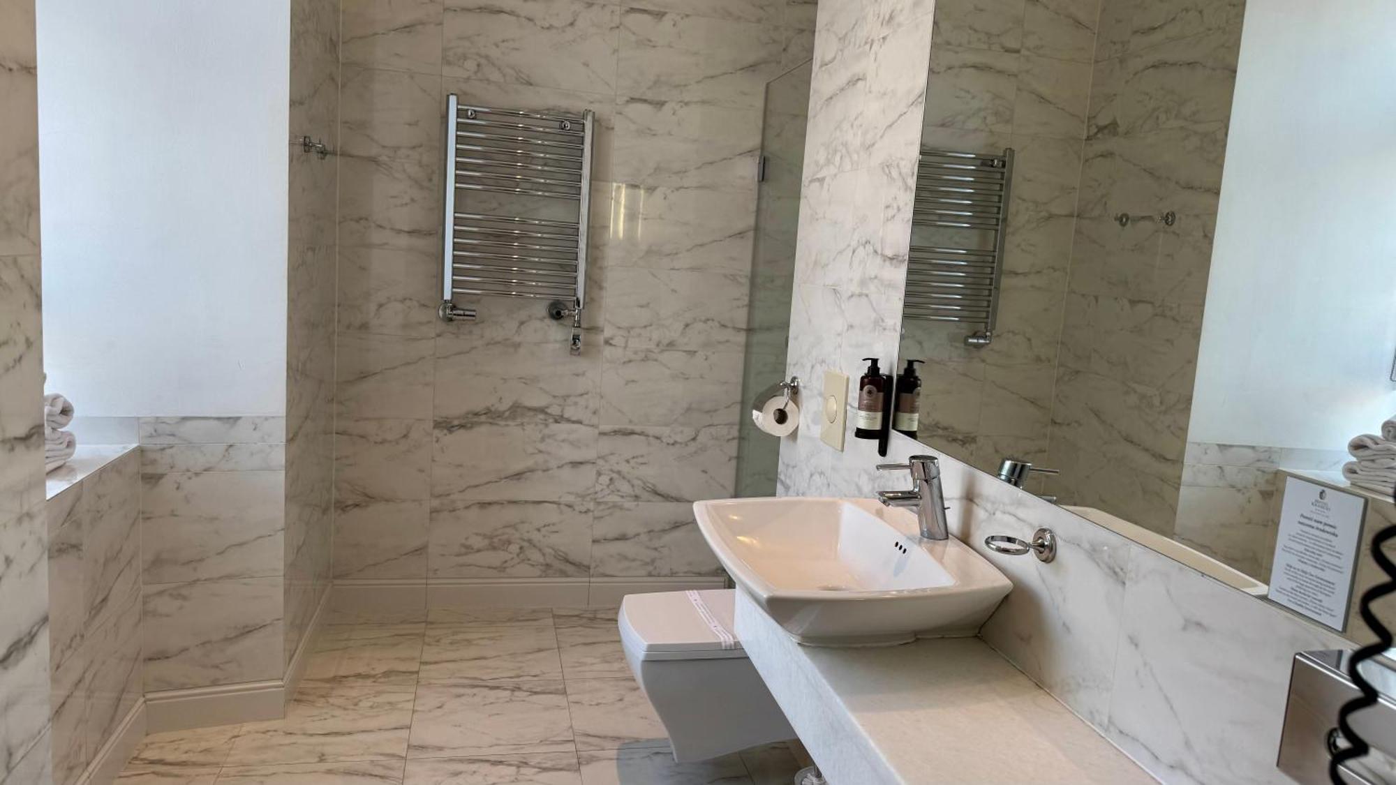 Large Double Room