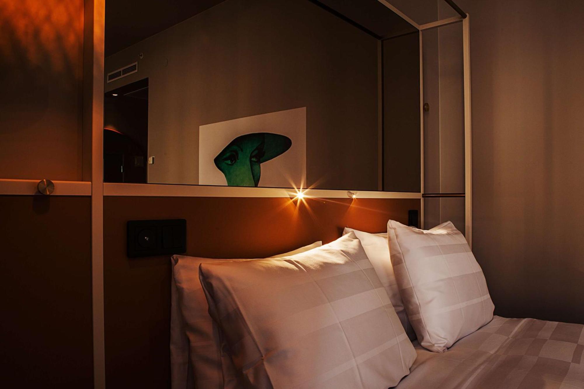 Double Room without Window,1649951179:JPEG