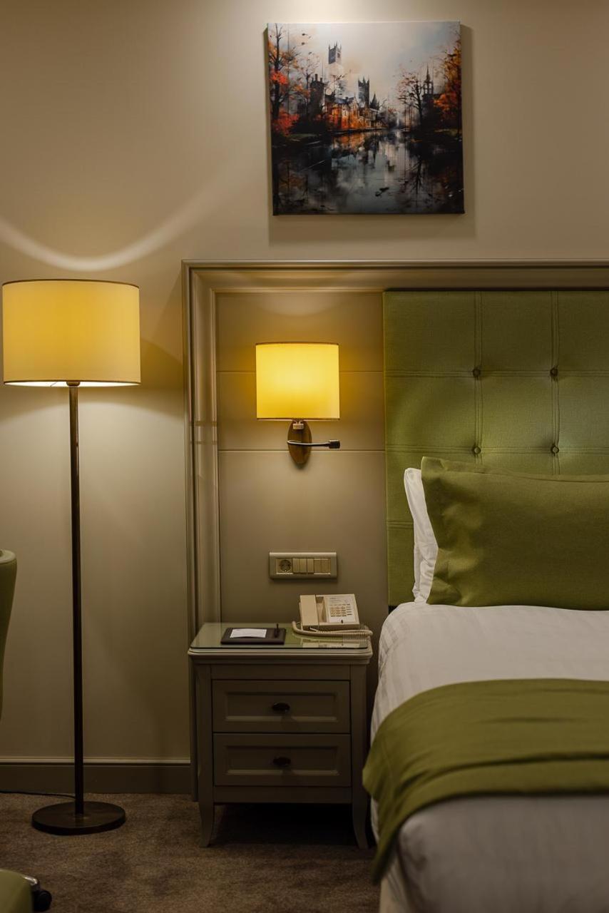 Business Suite,1649953497:JPEG