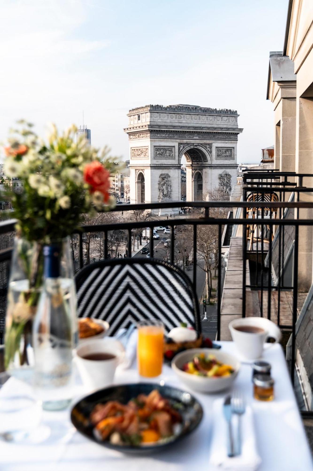 Chambre Prestige Balcon Panoramique Arc De Triomphe