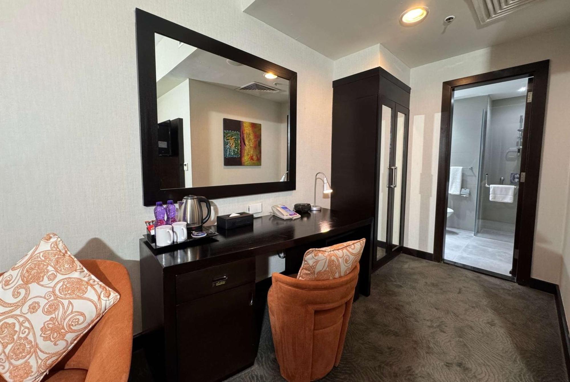 Deluxe Room Twin