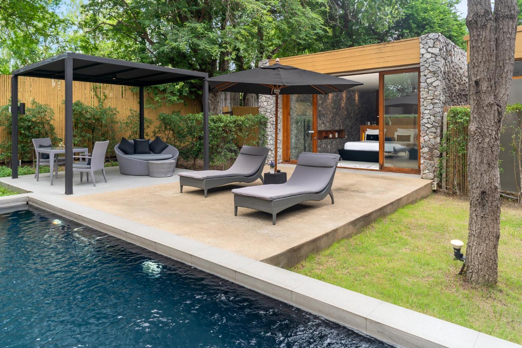 Deluxe Pool Villa