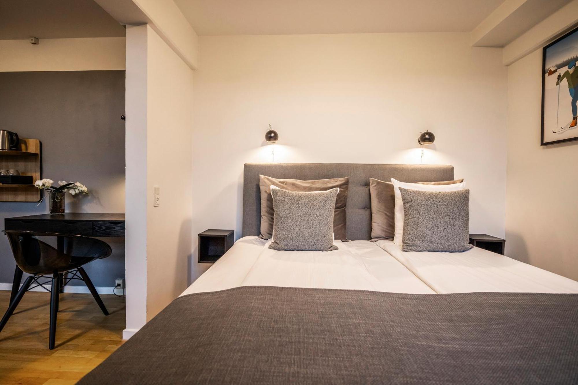 Suite,1654254152:JPEG