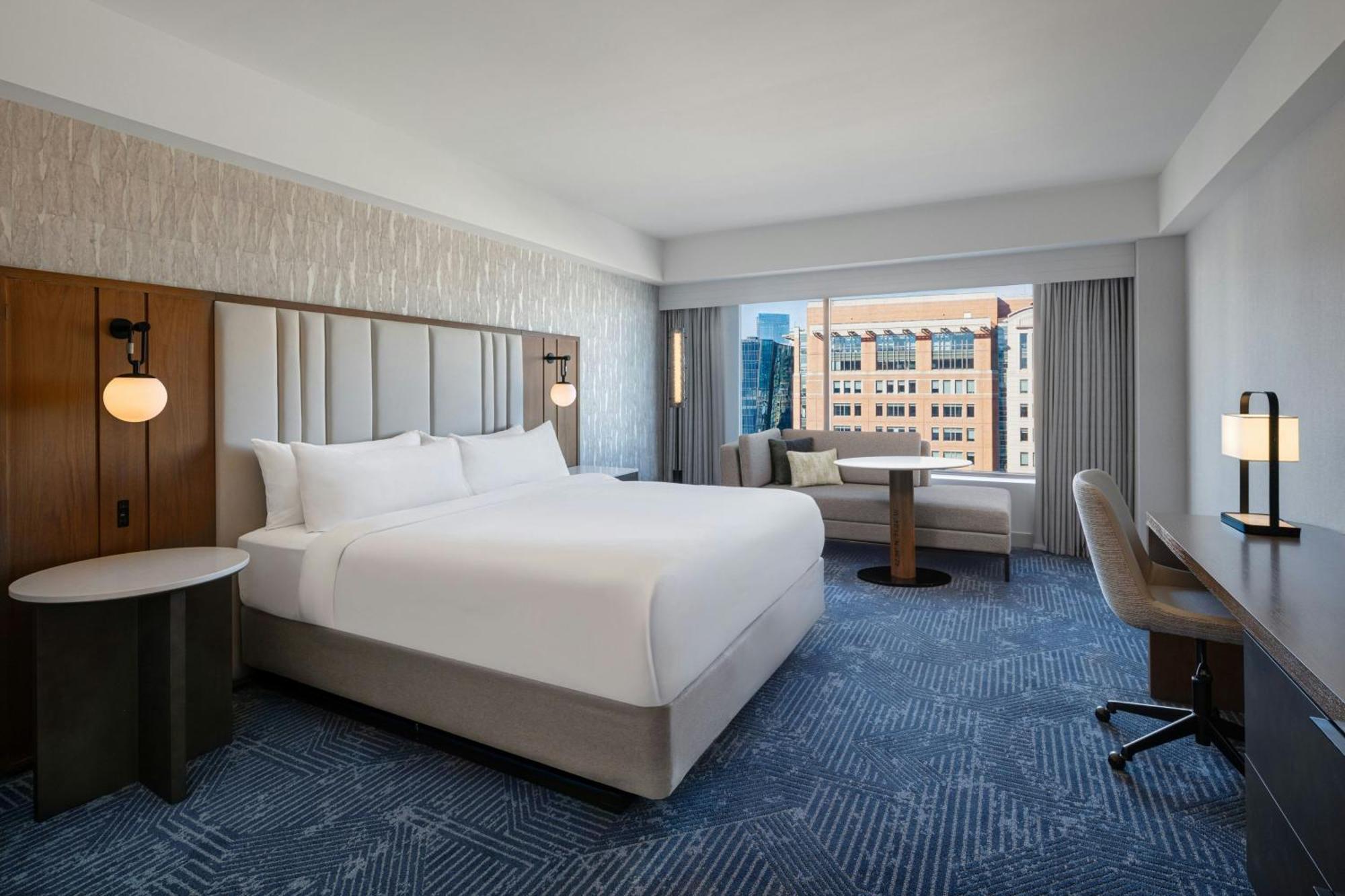 Club King Guest Room