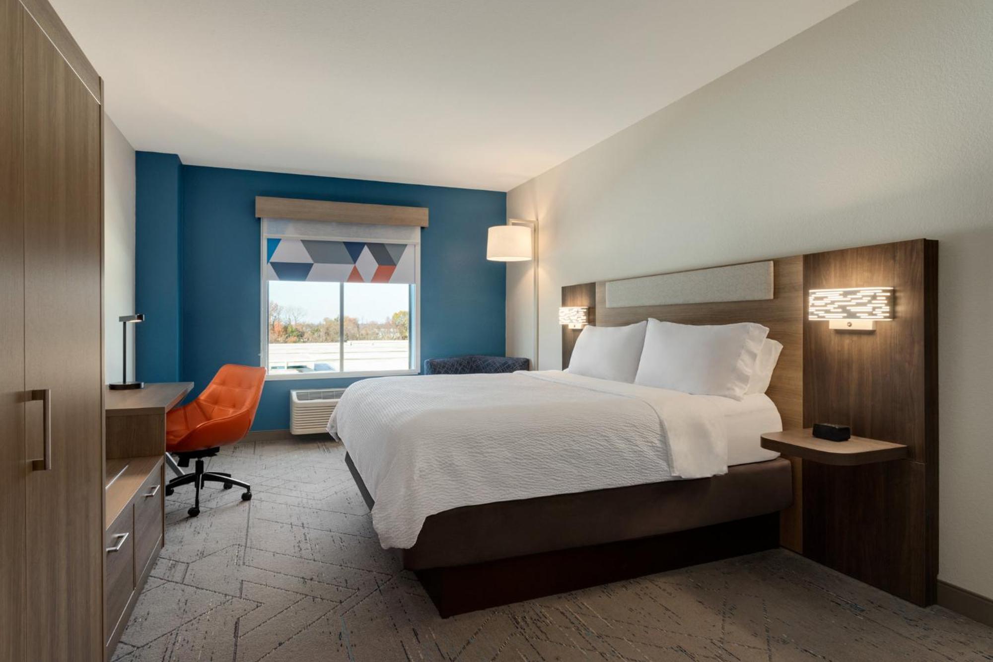 Standard King Room