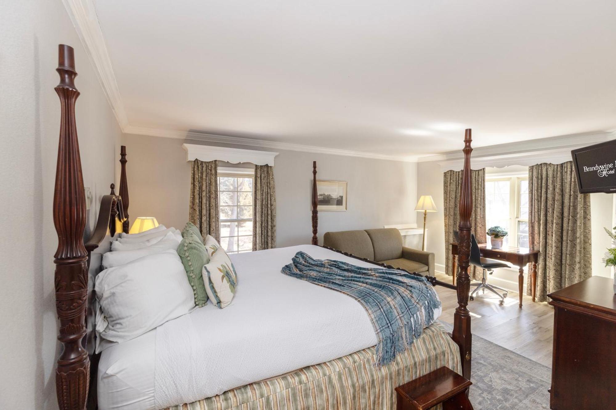 King Suite Spa Bath