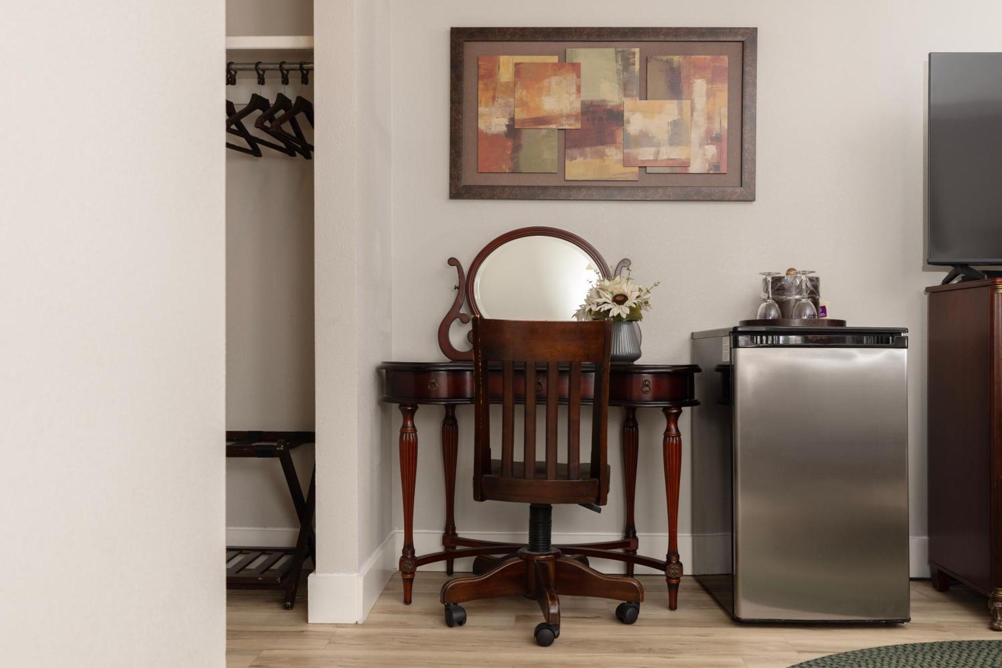 Executive Queen Room
