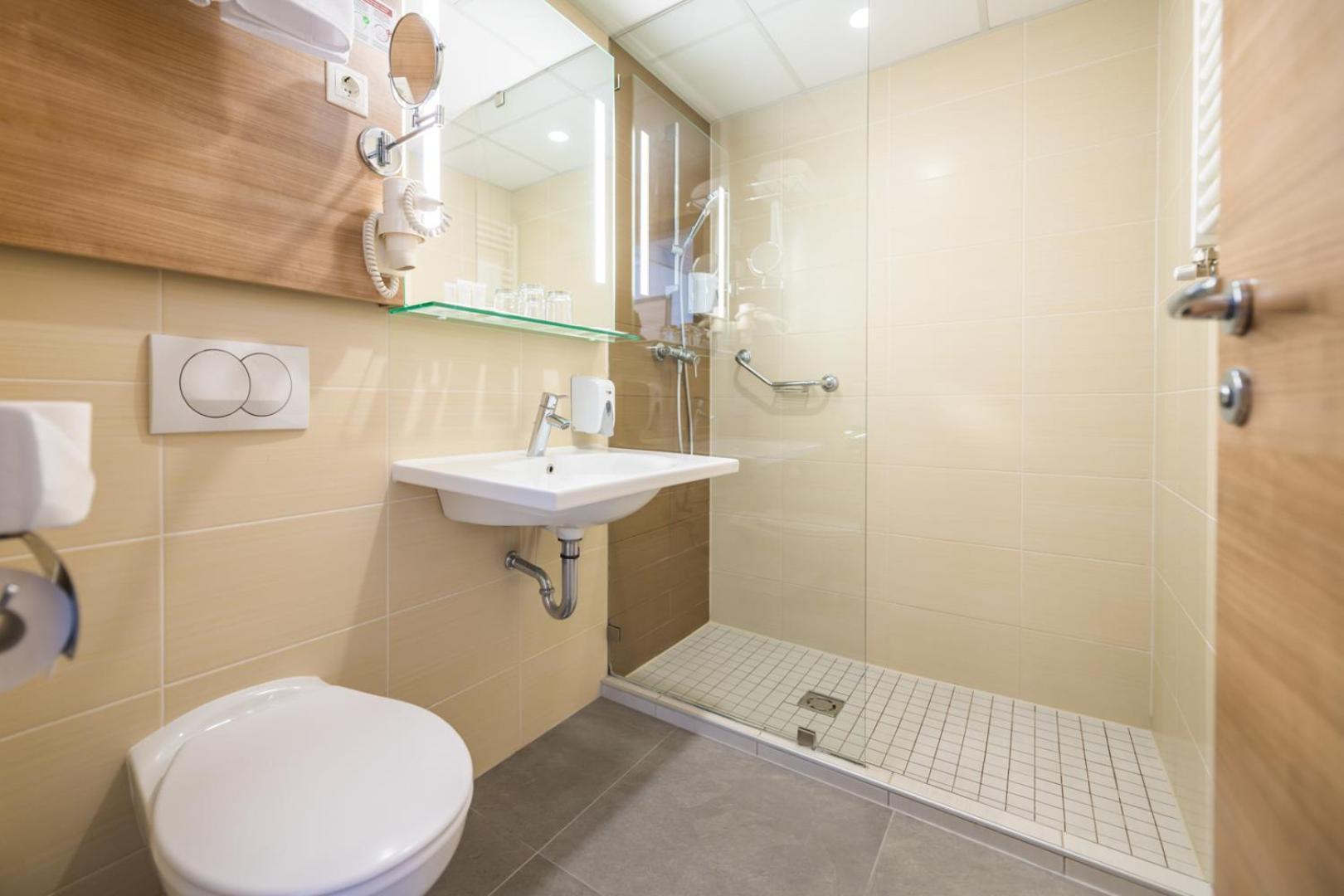 Standard Twin or Double Room