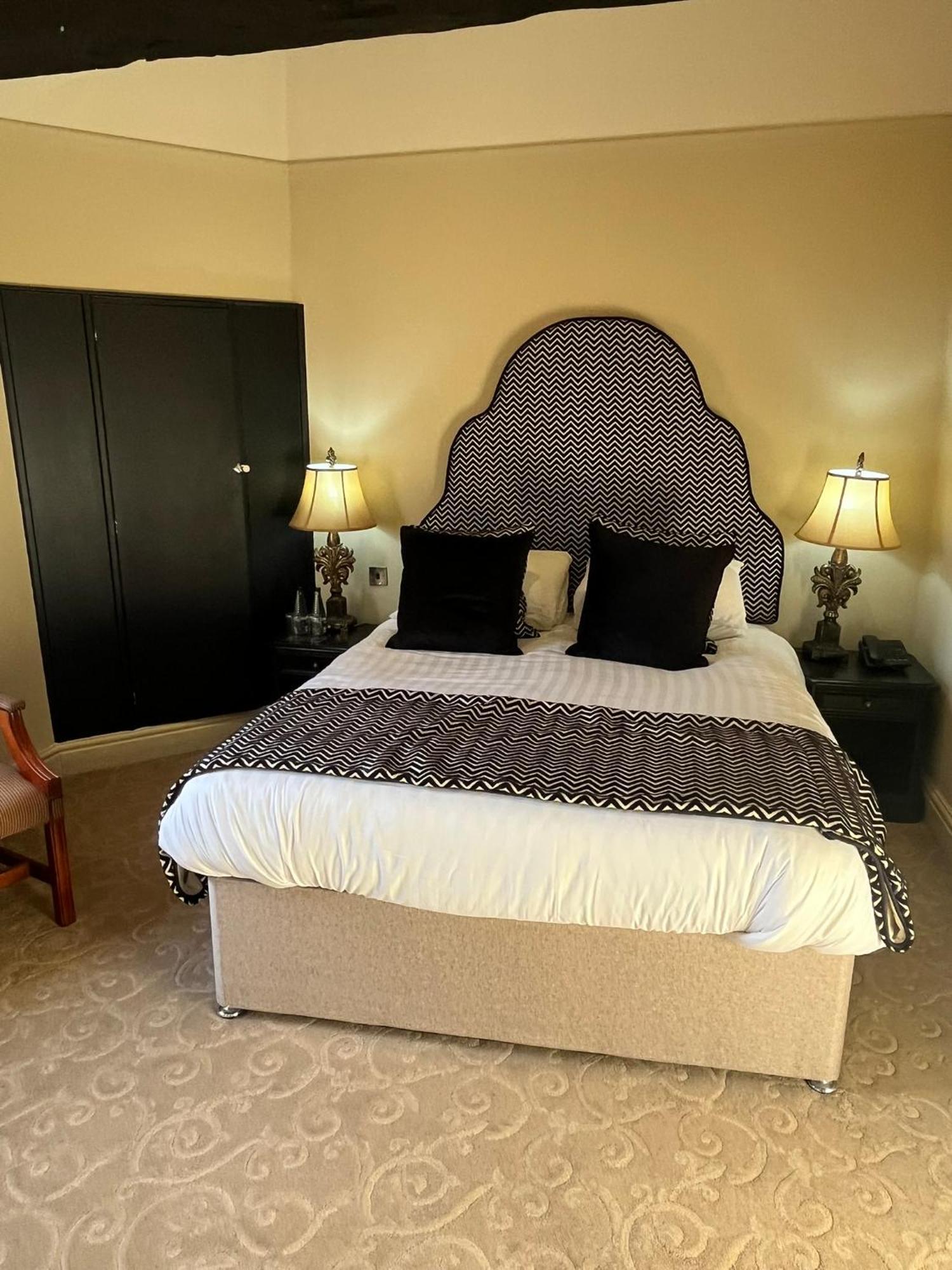 Classic Double Room,1658064559:JPEG