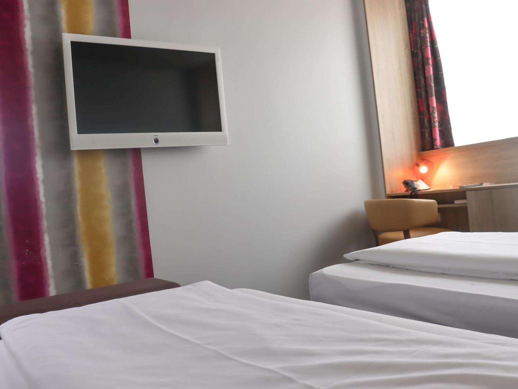Comfort Twin Room
