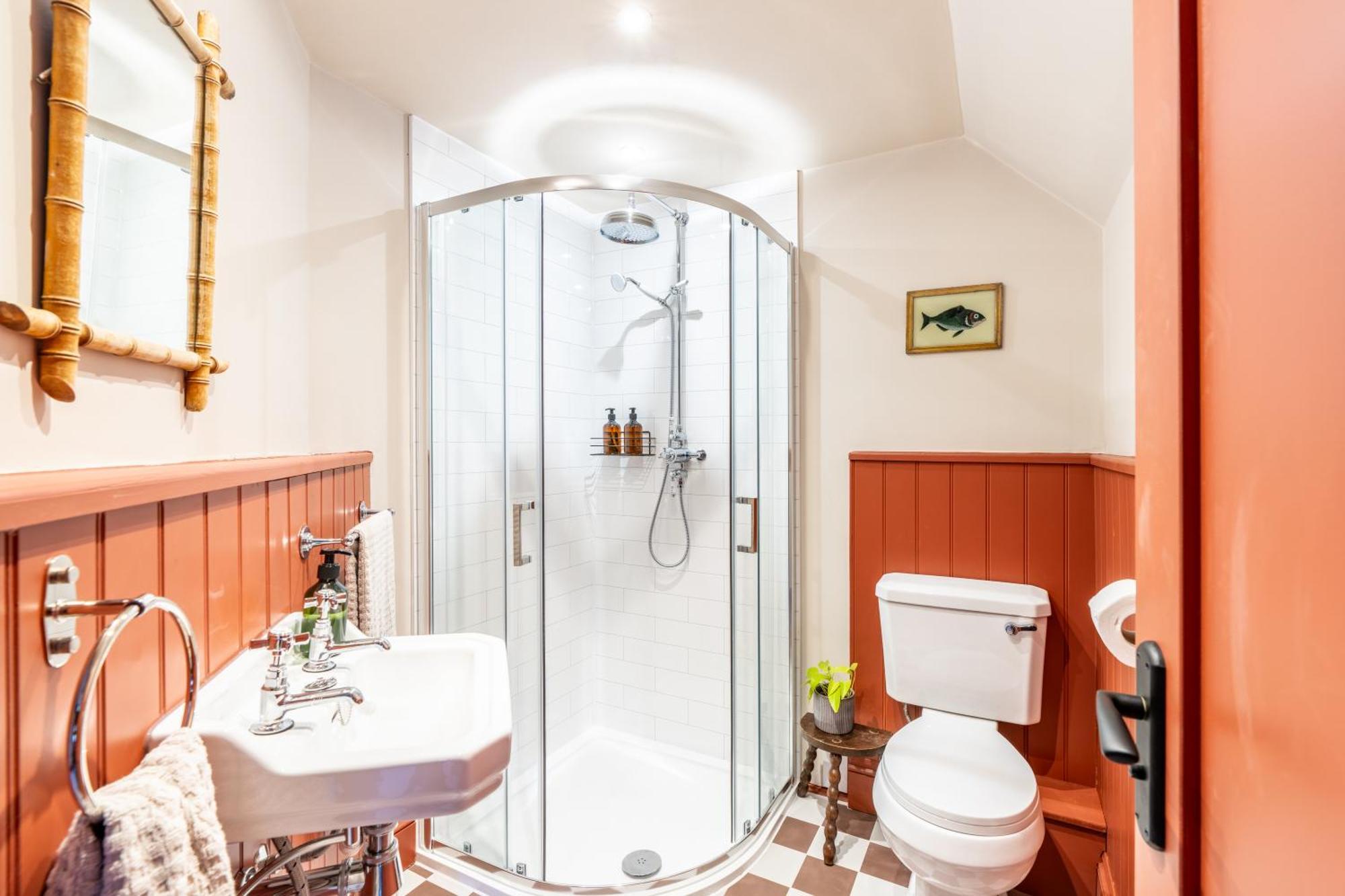 Suite 10 –Budget Cabin Loft Room